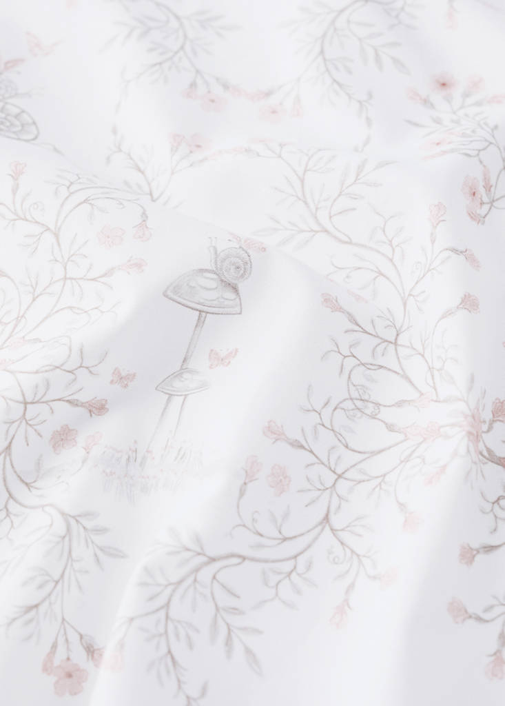 Printed 100% cotton percale cot fitted sheet — Nude