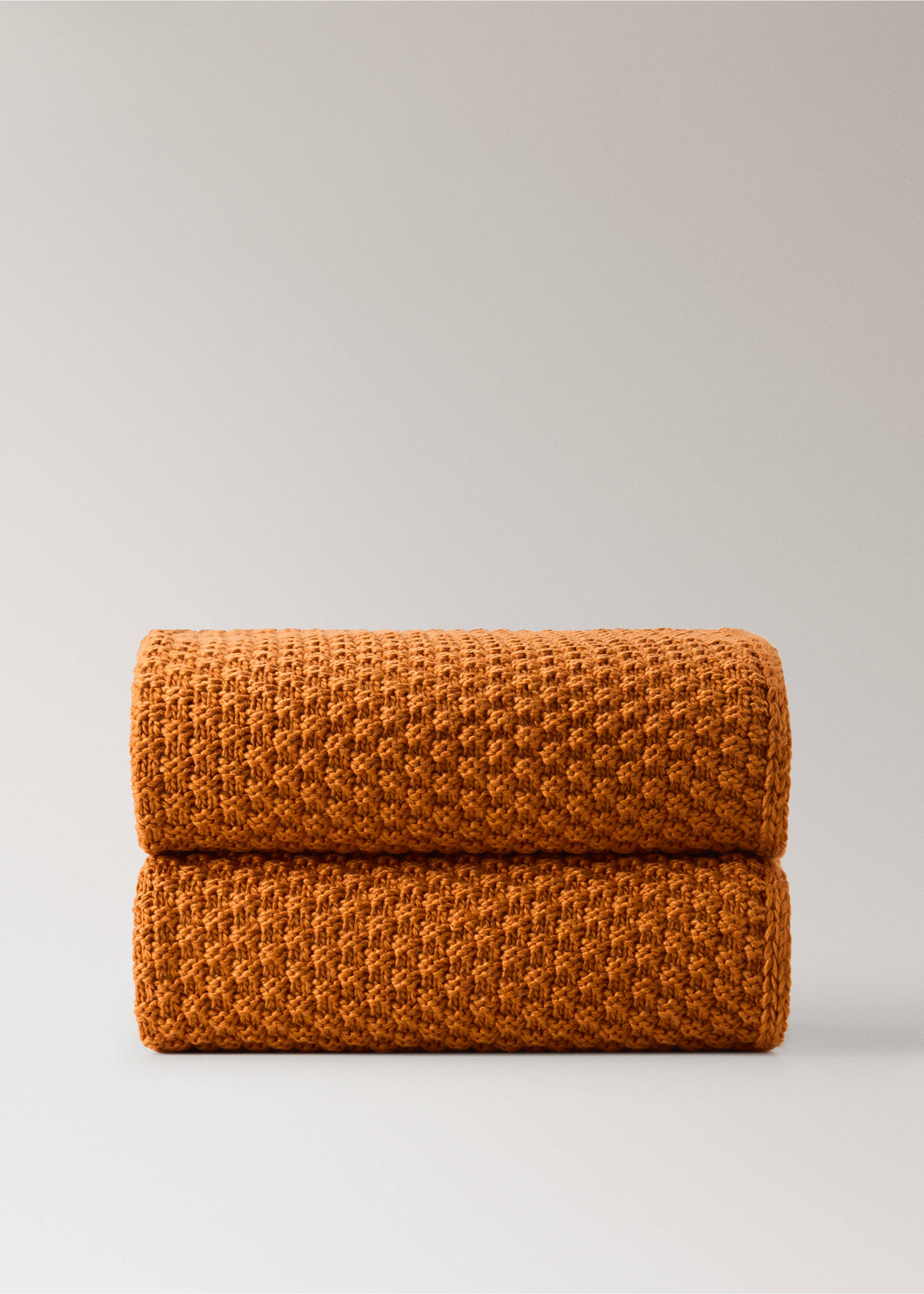 Crochet-textured throw blanket - Article without model, Caramel. Ref: 37061539-00.