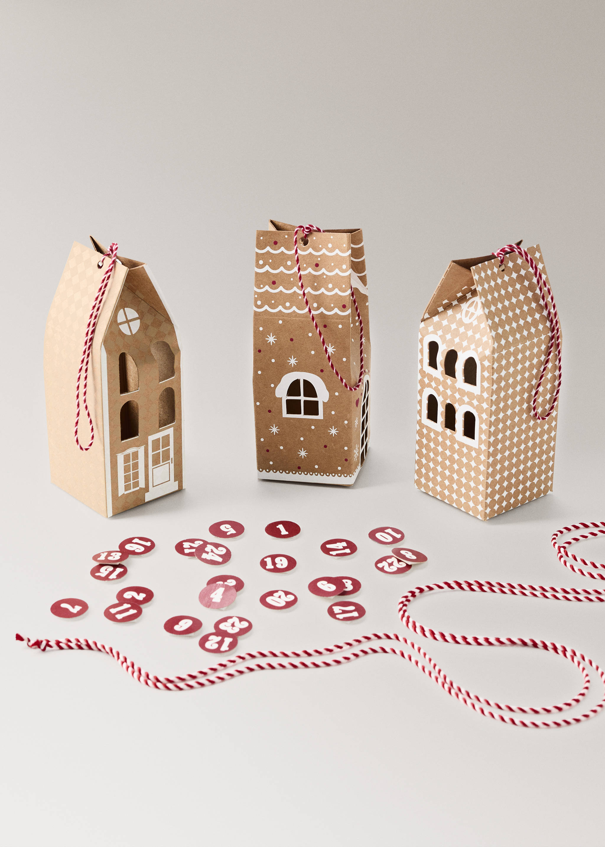 Adventní girlanda s domečky jako kalendář
 - Detail zboží 1