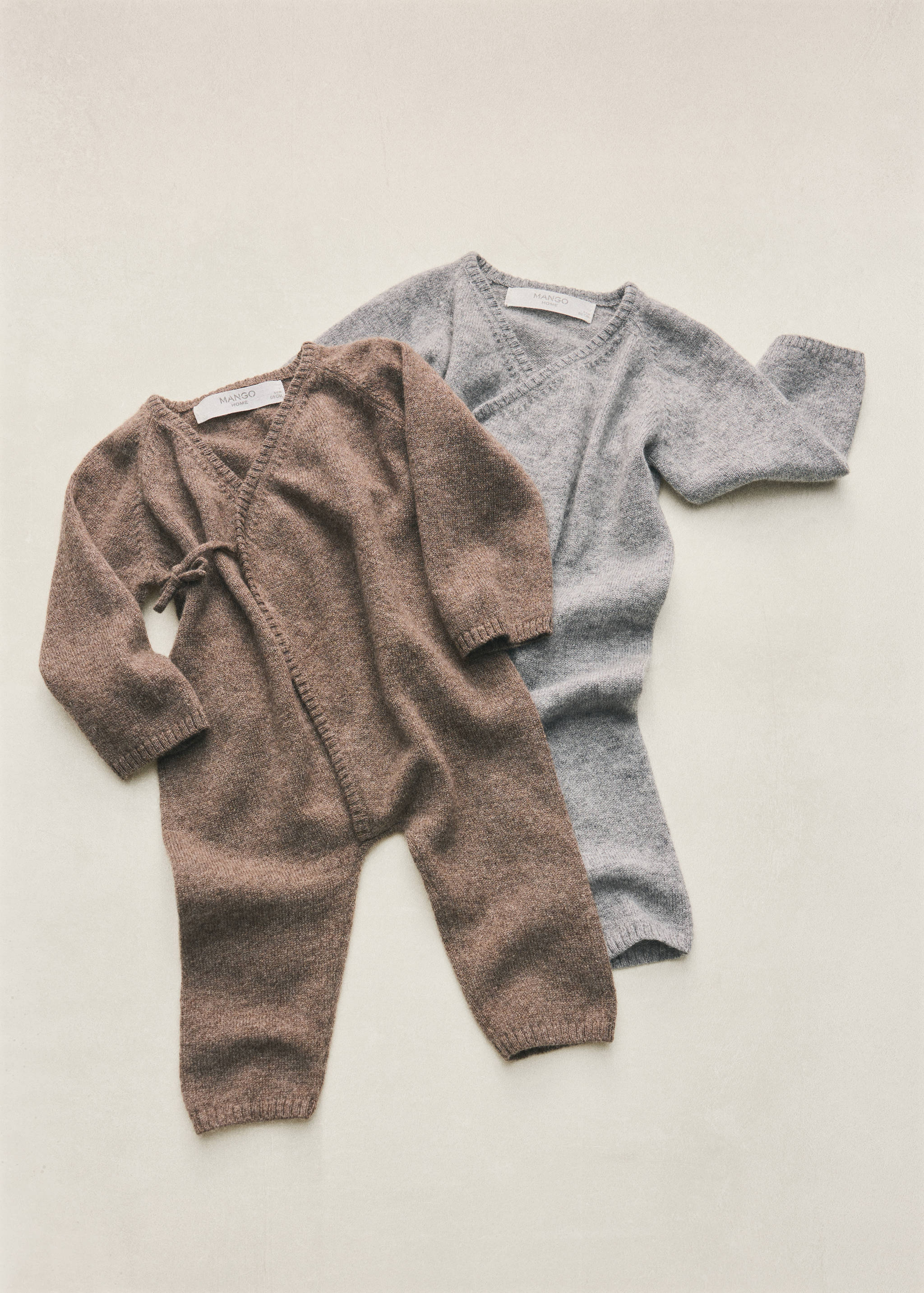 Pyjama-Einteiler mit Wickeldesign aus 100 % Kaschmir - Detail des Artikels 5