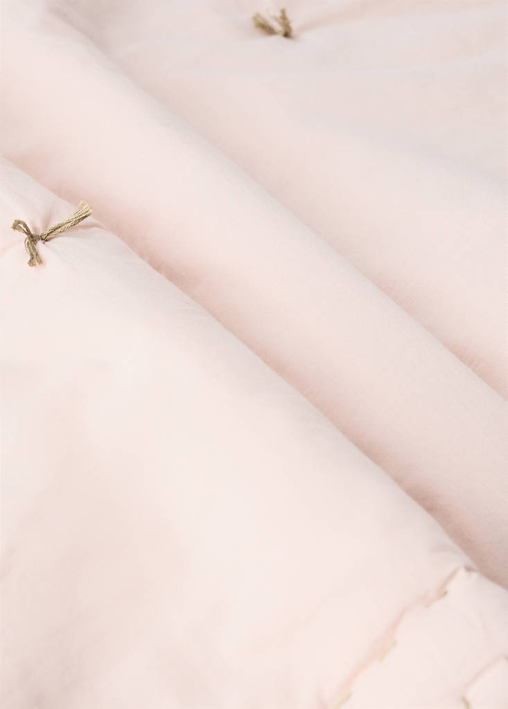 Gesteppter Baumwoll-Quilt für Babybett 90 cm — Nude