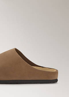 Minimalist leather clogs — Brown 2