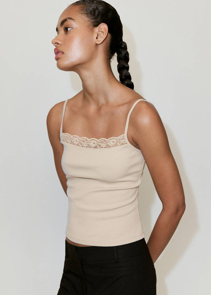 Fitted top with lace detail — Sand