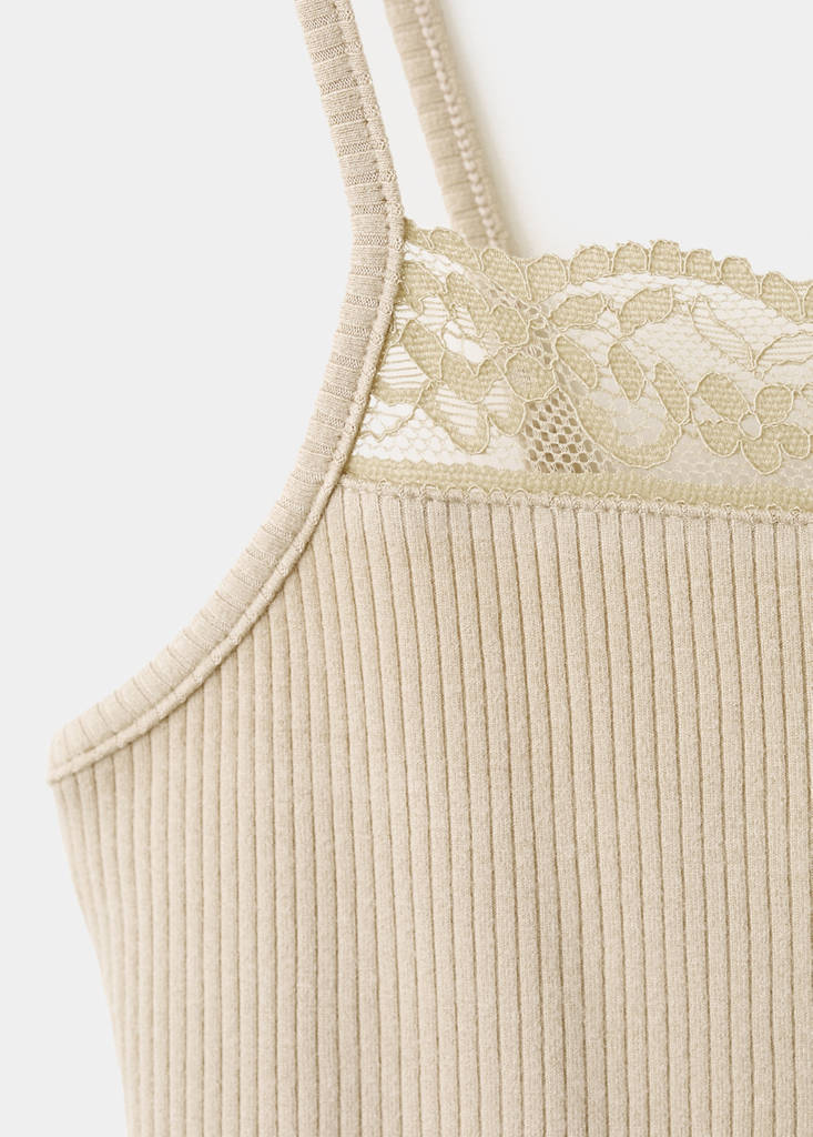 Fitted top with lace detail — Sand