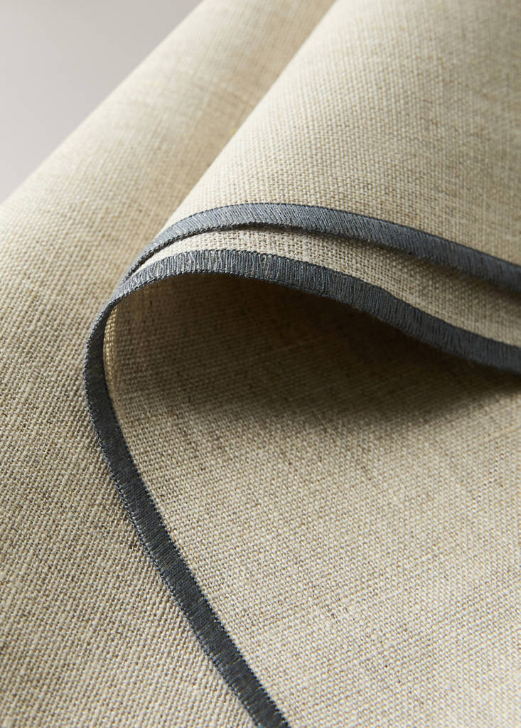 Resin-coated linen table runner with overlock stitching — Light/Pastel Brown