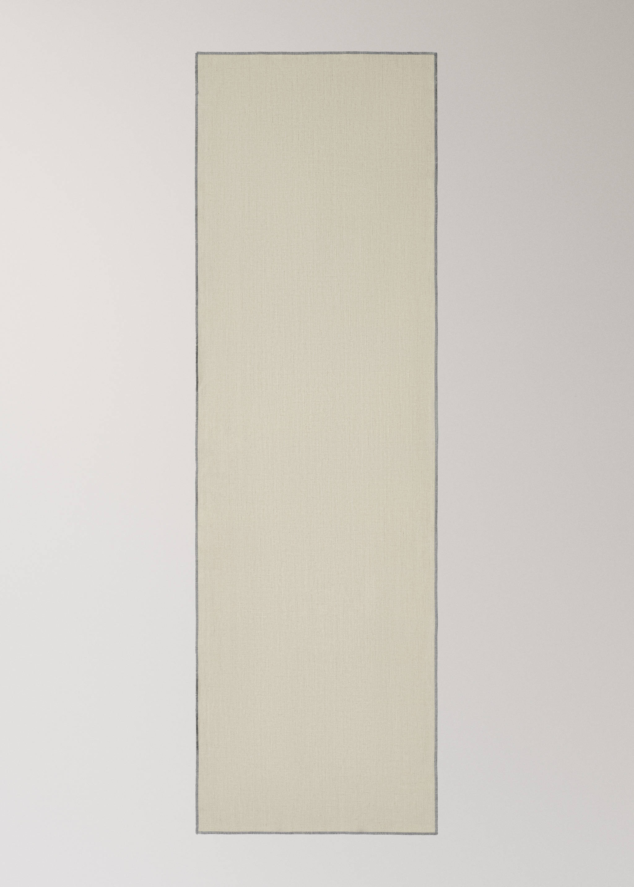 Resin-coated linen table runner with overlock stitching - Details of the article 3