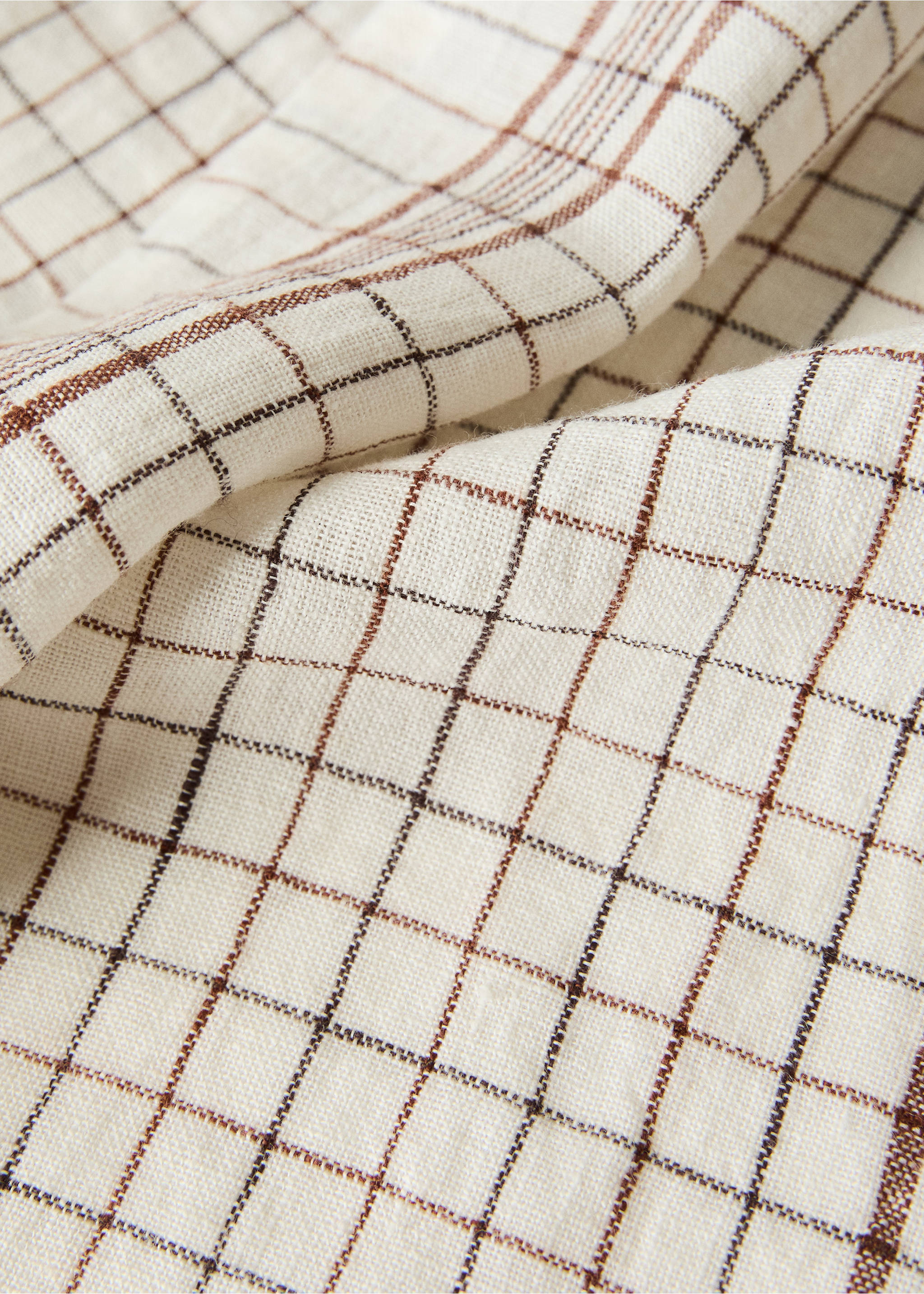 Cotton checked kitchen towel - Details of the article 2, Brown. Ref: 37062553-00.