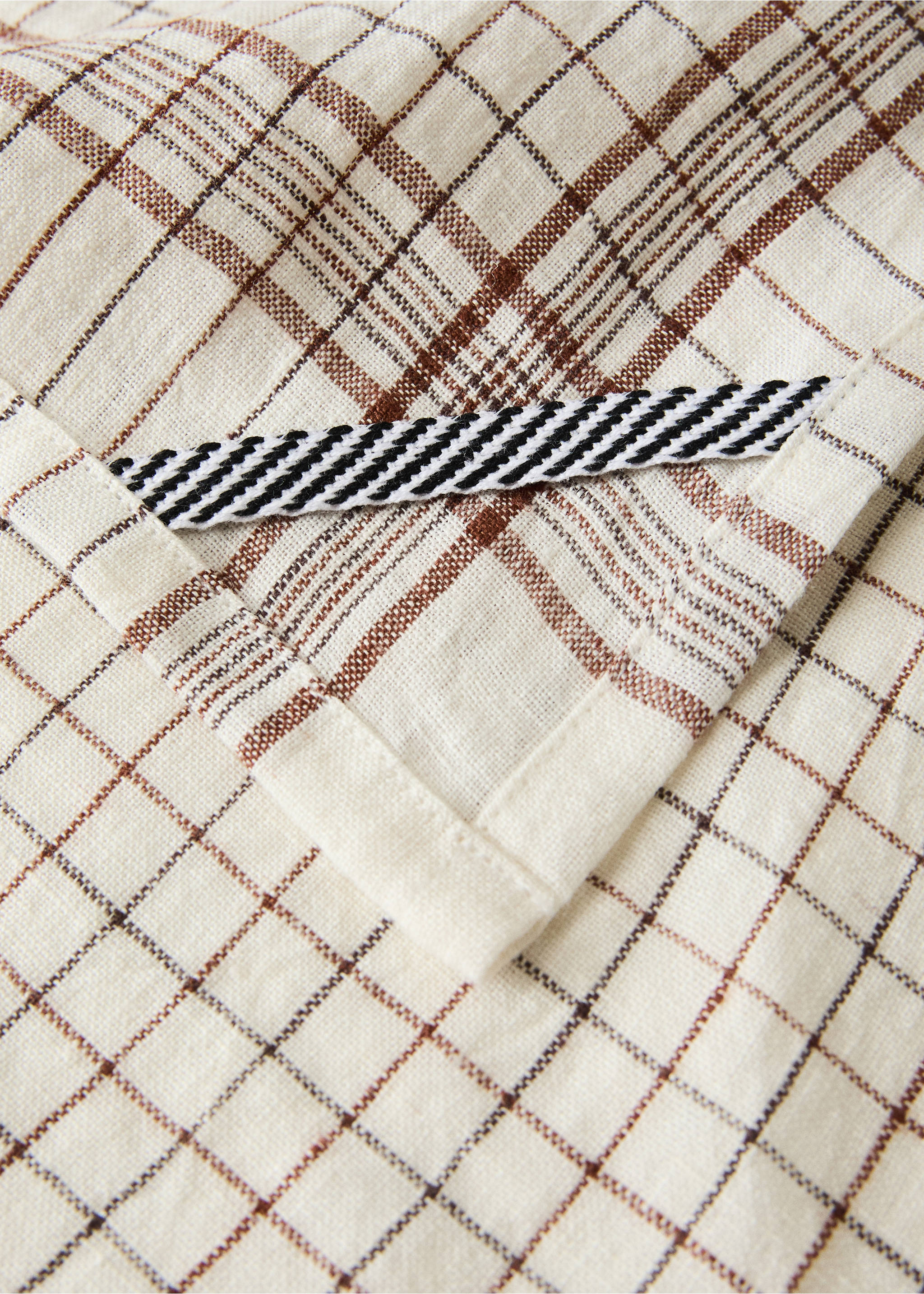 Cotton checked kitchen towel - Details of the article 3, Brown. Ref: 37062553-00.