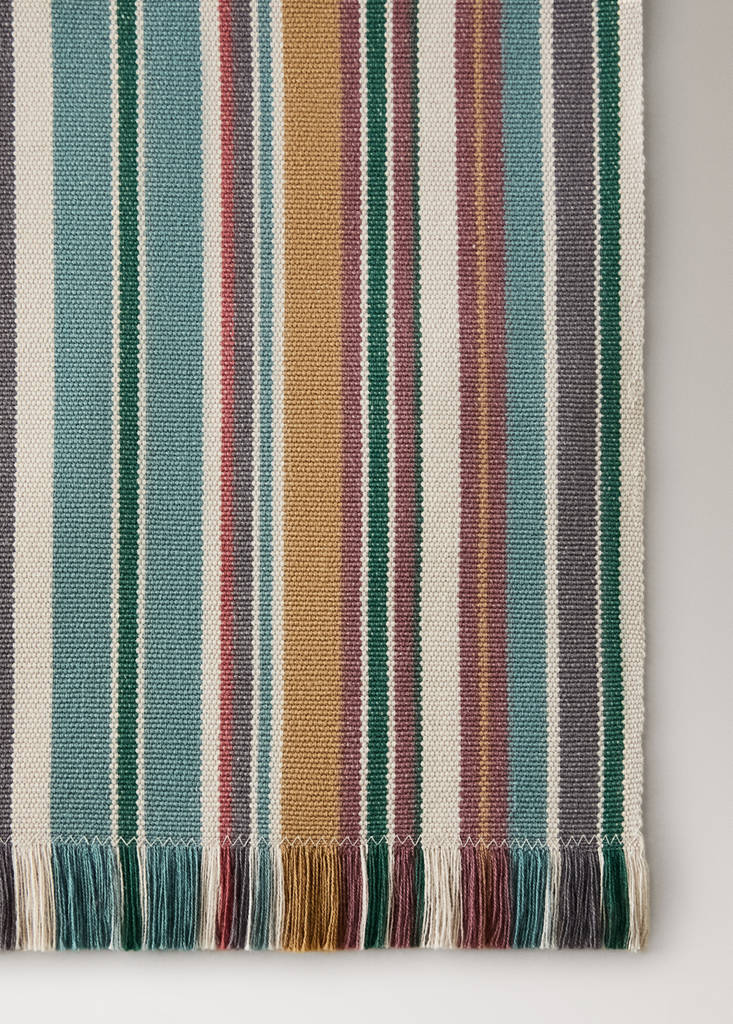 Cotton striped table runner with fringe - thumbnail 4