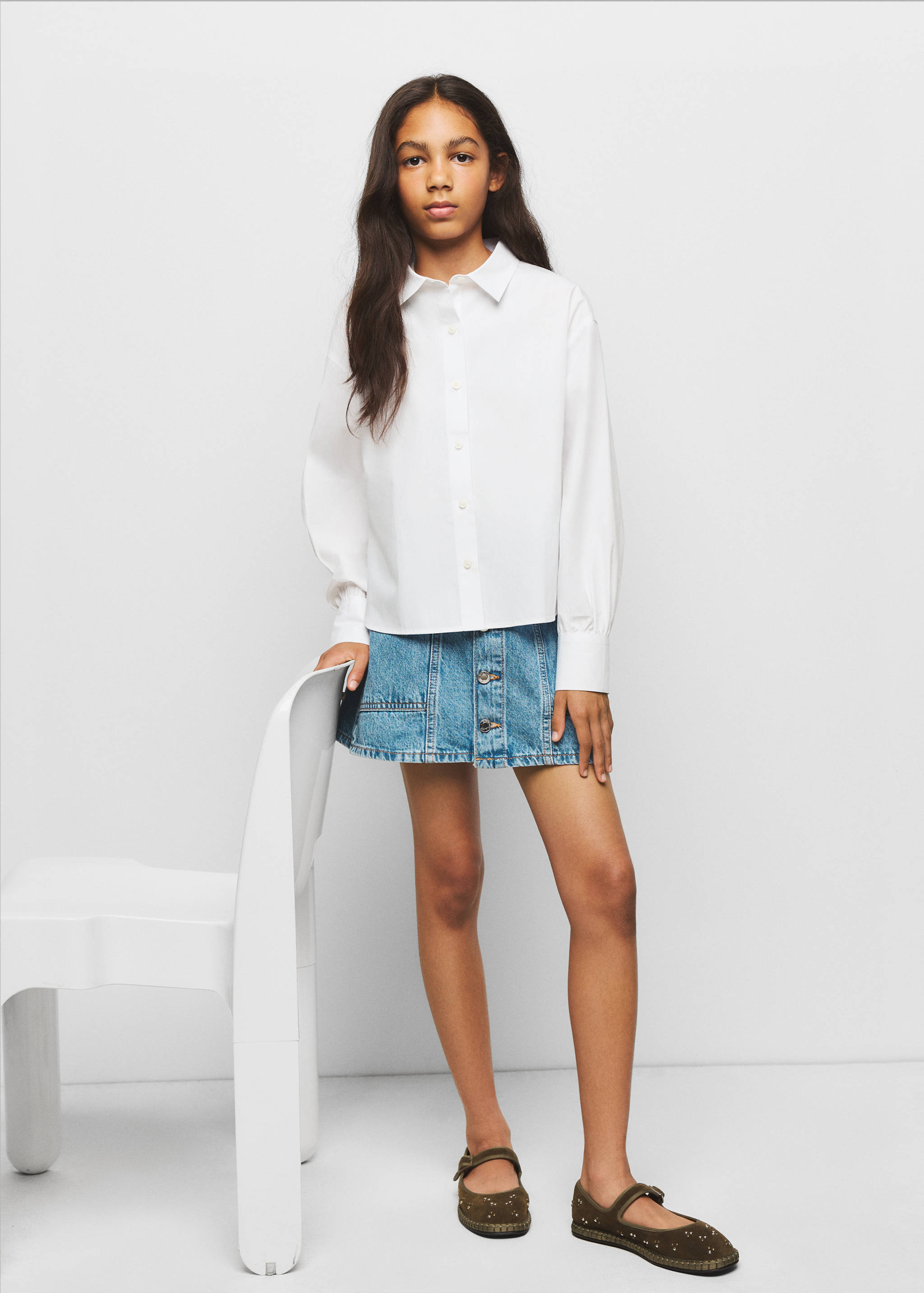 Cotton shirt with a shirt collar - General plane