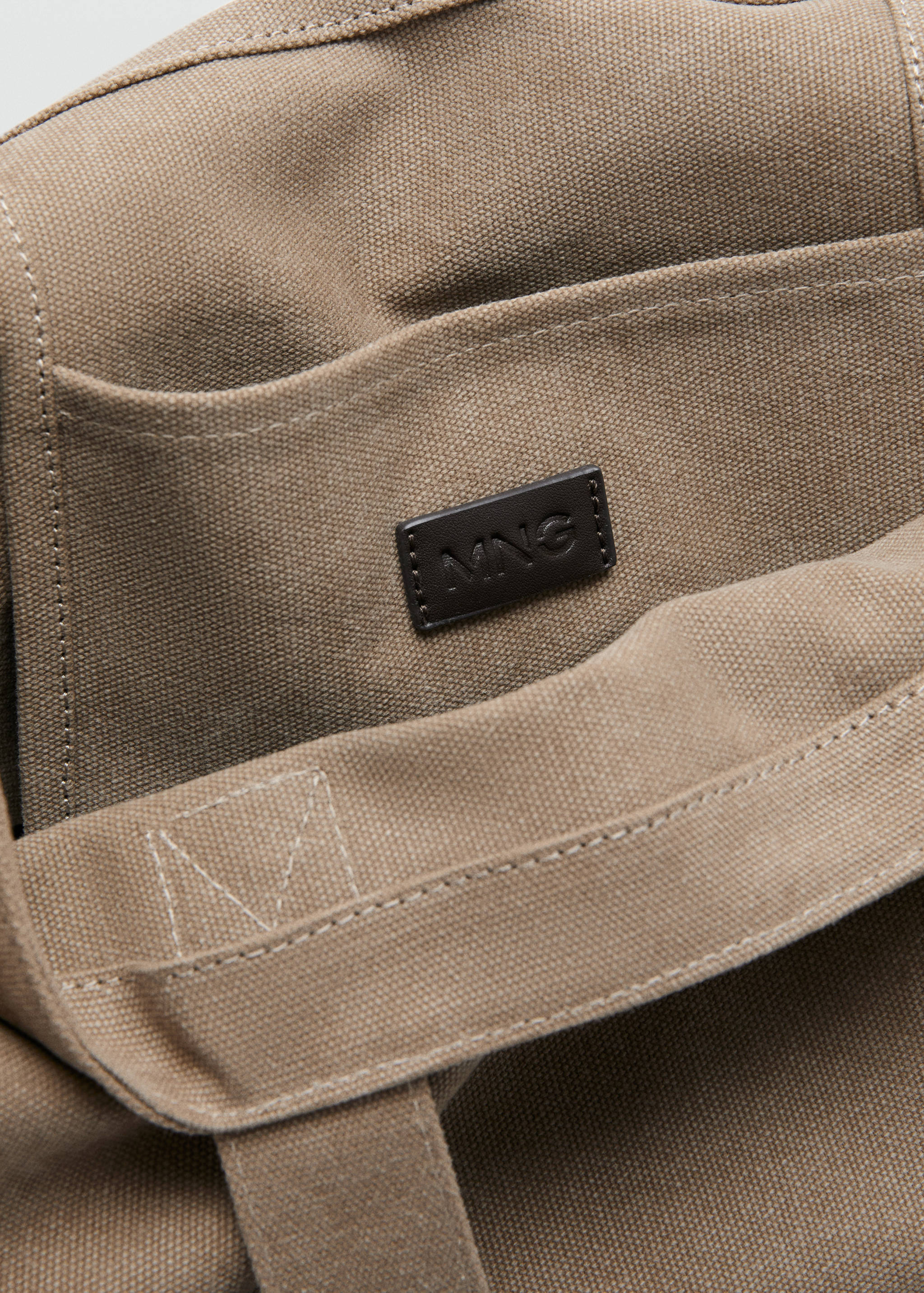 Handbag tote - Details of the article 2
