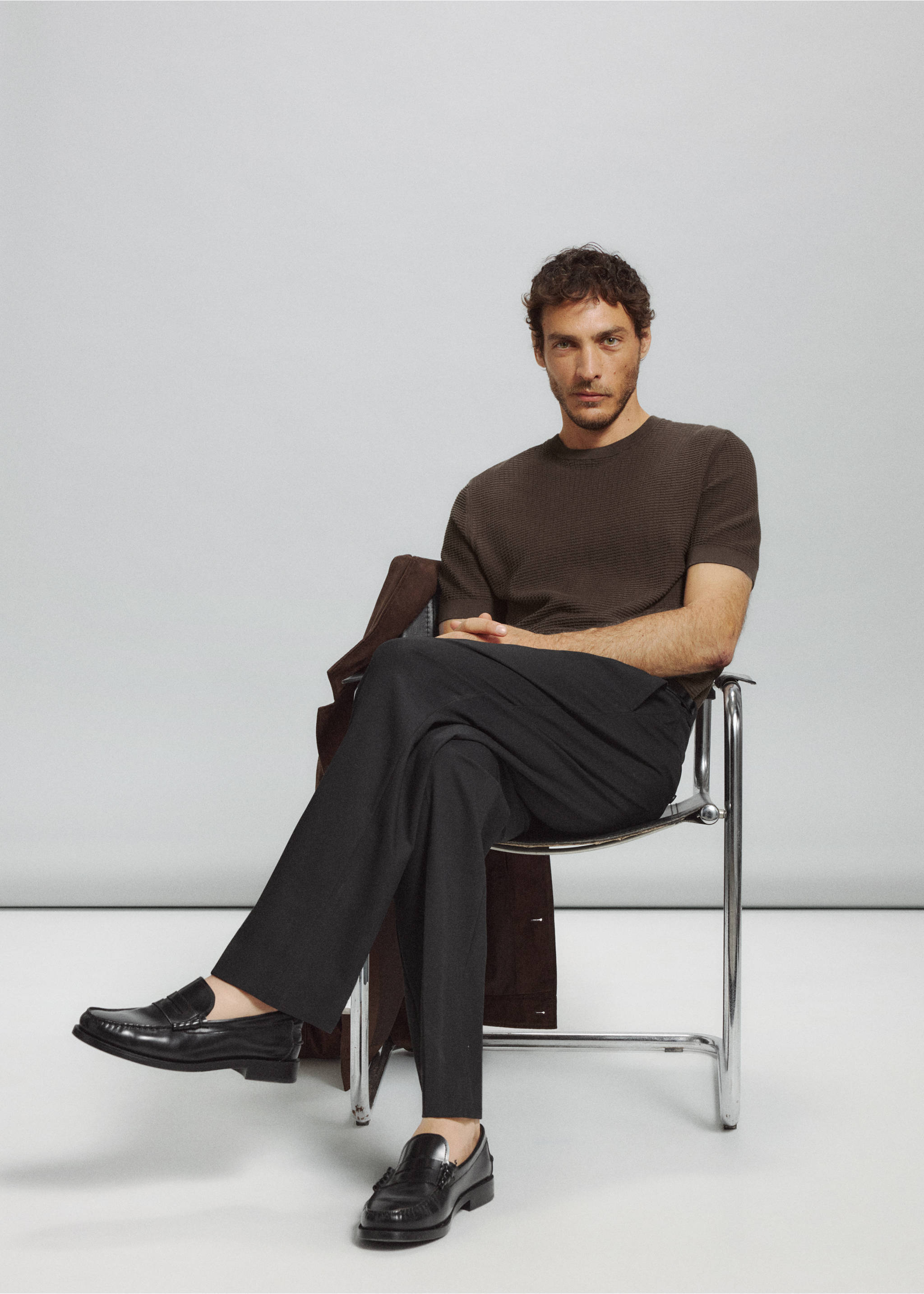 100% cotton textured knit T-shirt - Details of the article 4, Brown. Ref: 37062899-02.