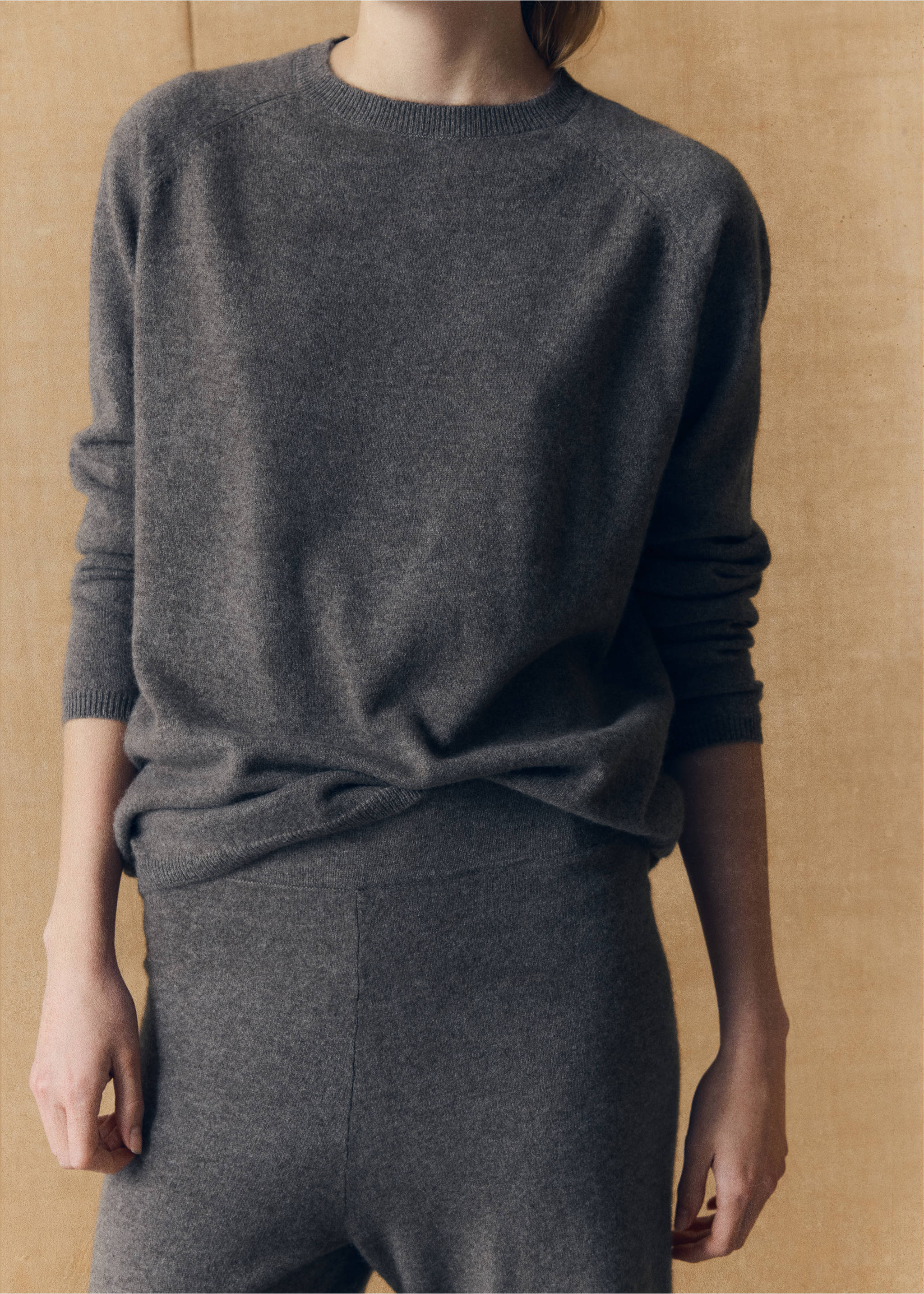Jersei 100% caixmir - Detall de l'article 4, Gris. Ref: 37062900-01.
