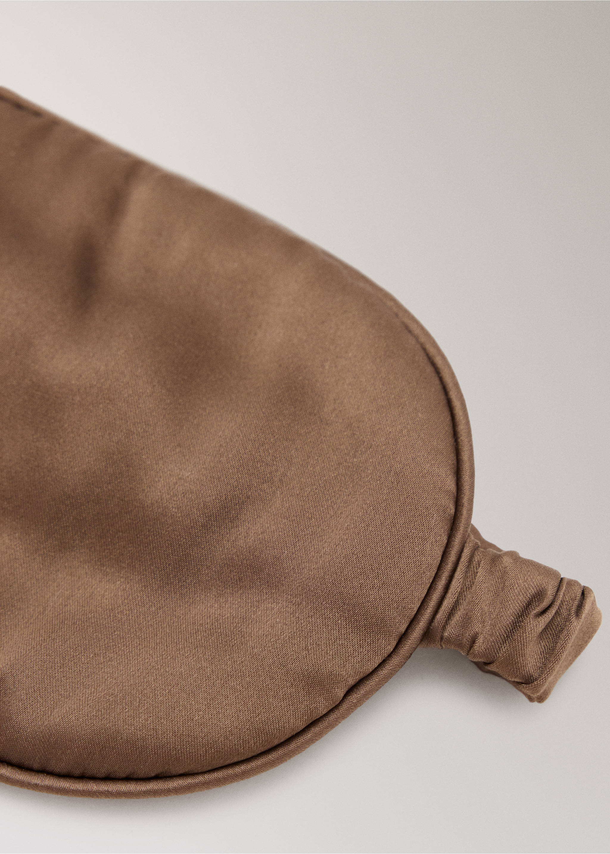 100% silk eye mask - Details of the article 8, Brown. Ref: 37062917-00.
