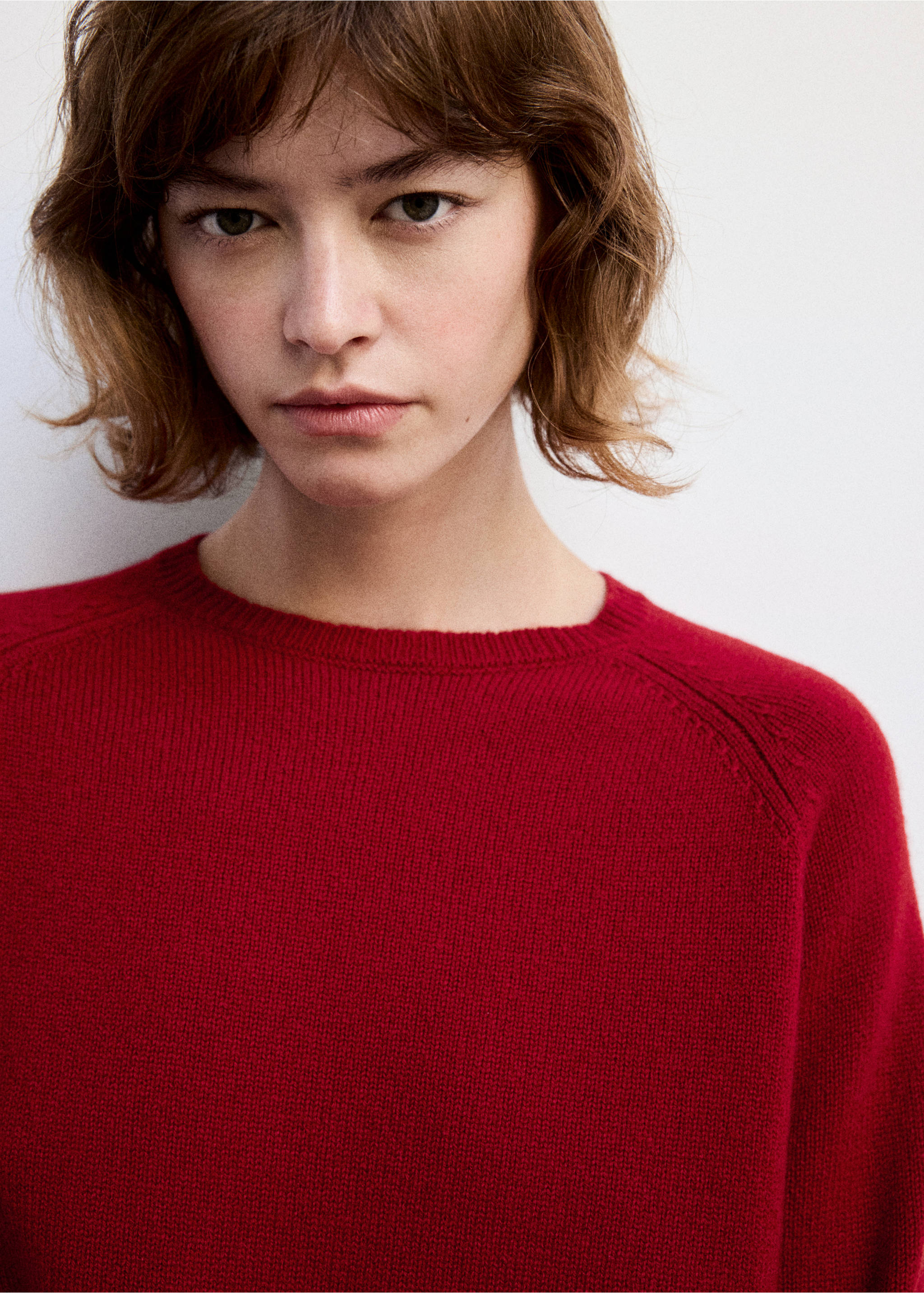 Thick 100% cashmere knit jumper - Details of the article 1, Red. Ref: 37062919-00.