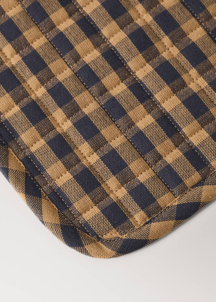 Two-tone checked cotton oven mitt — Mustard