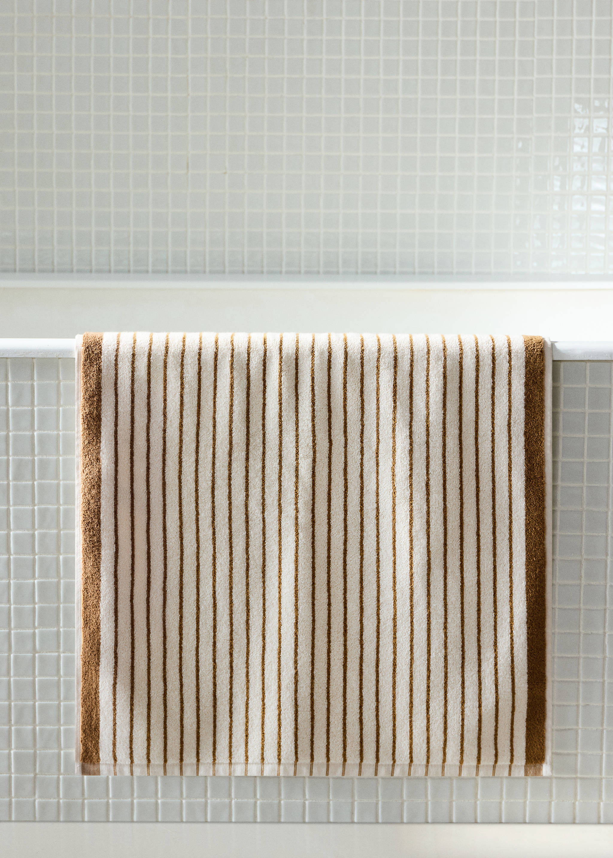100% cotton striped bath mat - General plane