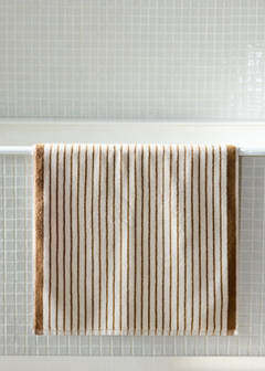 100% cotton striped bath rug — Russet 1