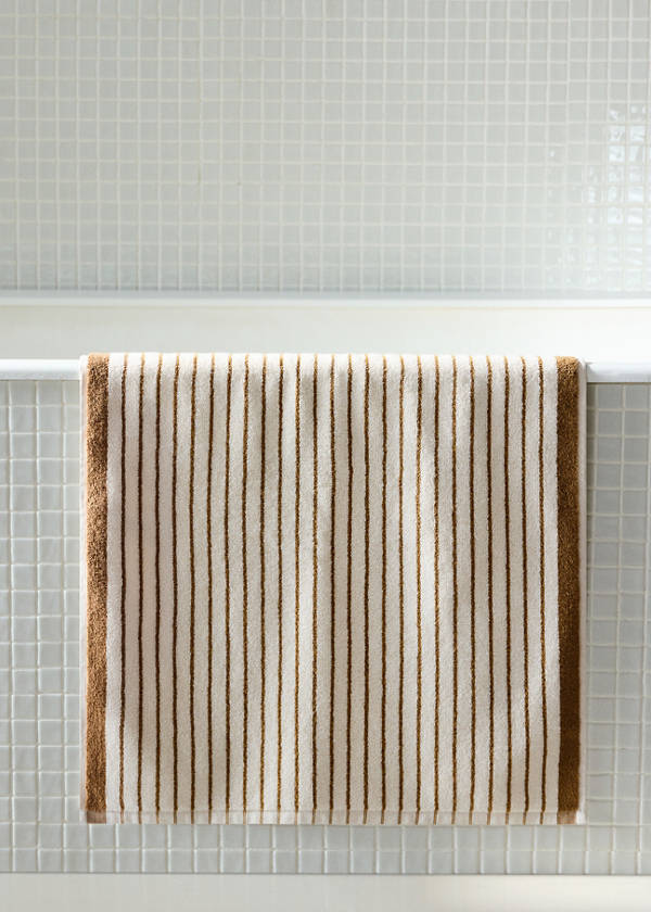 100% cotton striped bath rug — Russet