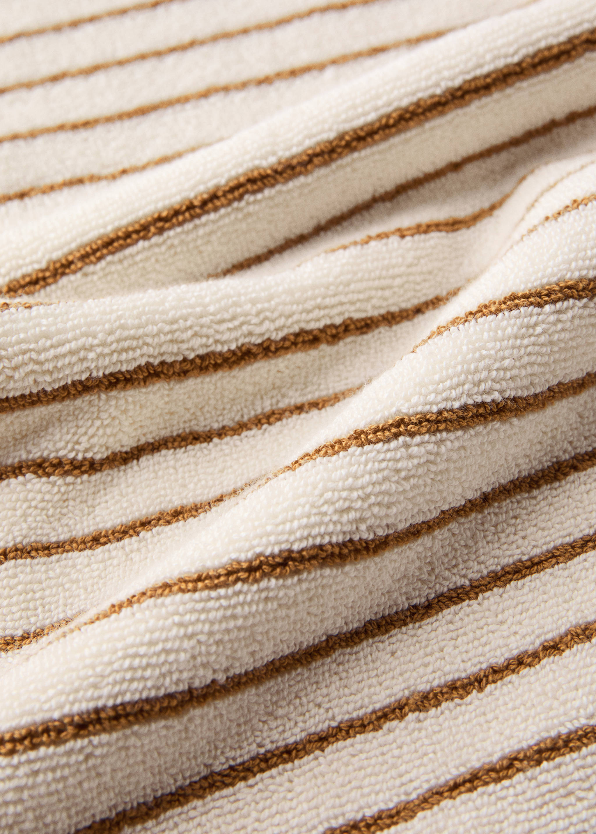 100% cotton striped bath mat - Details of the article 1