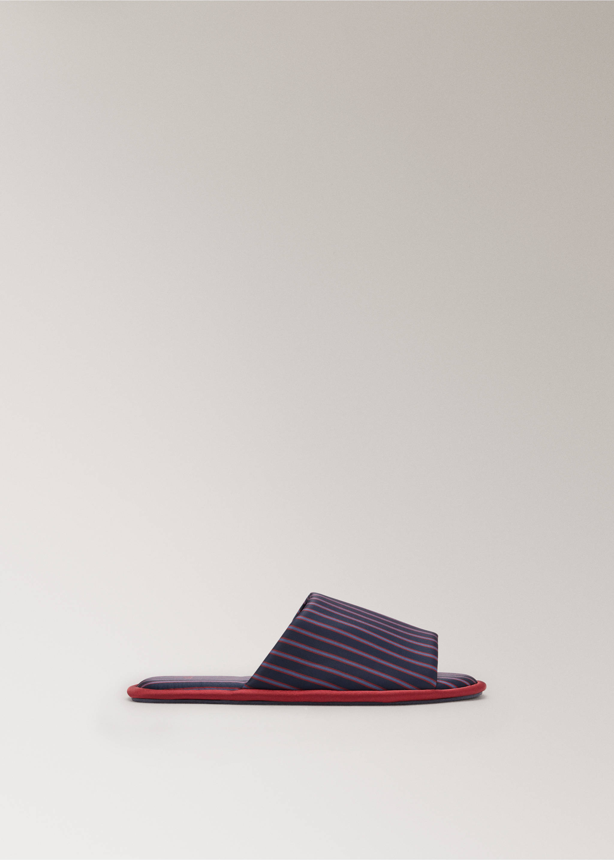 Mules satinées imprimées - Article sans modèle, Bleu marine. Ref: 37062935-00.