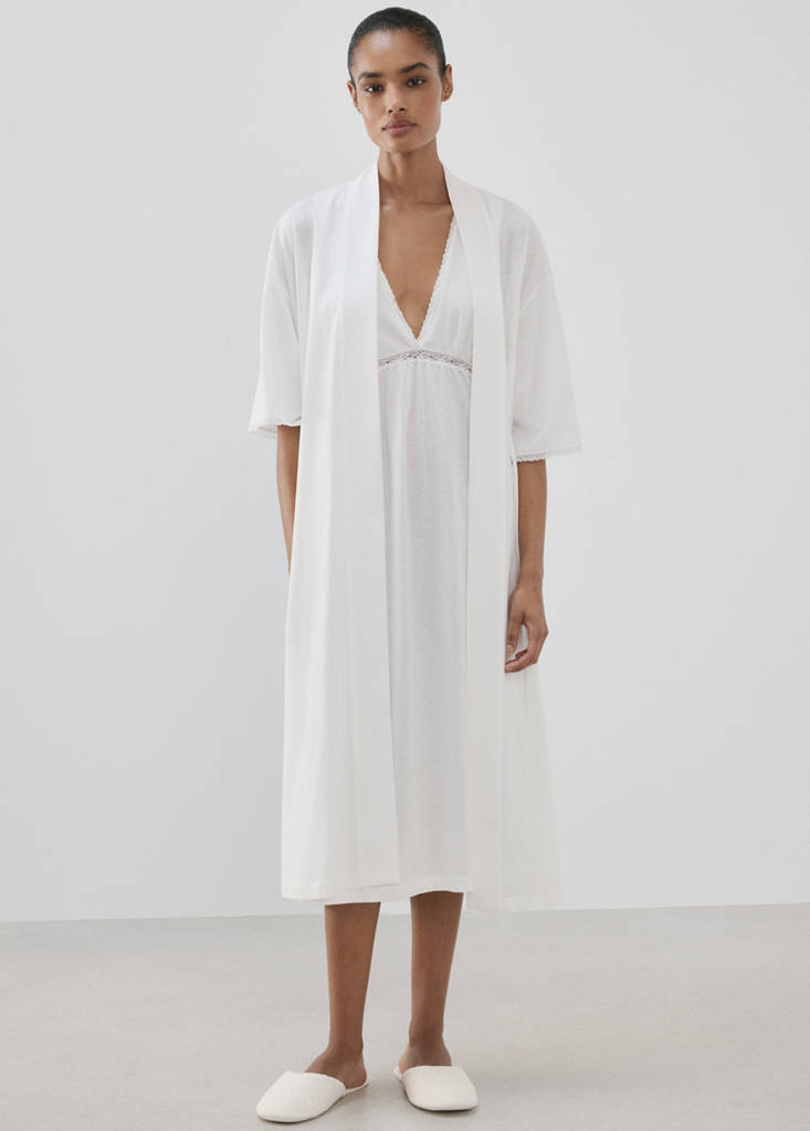 Mango Robe De Chambre En Coton Avec Dentelle In Blanc