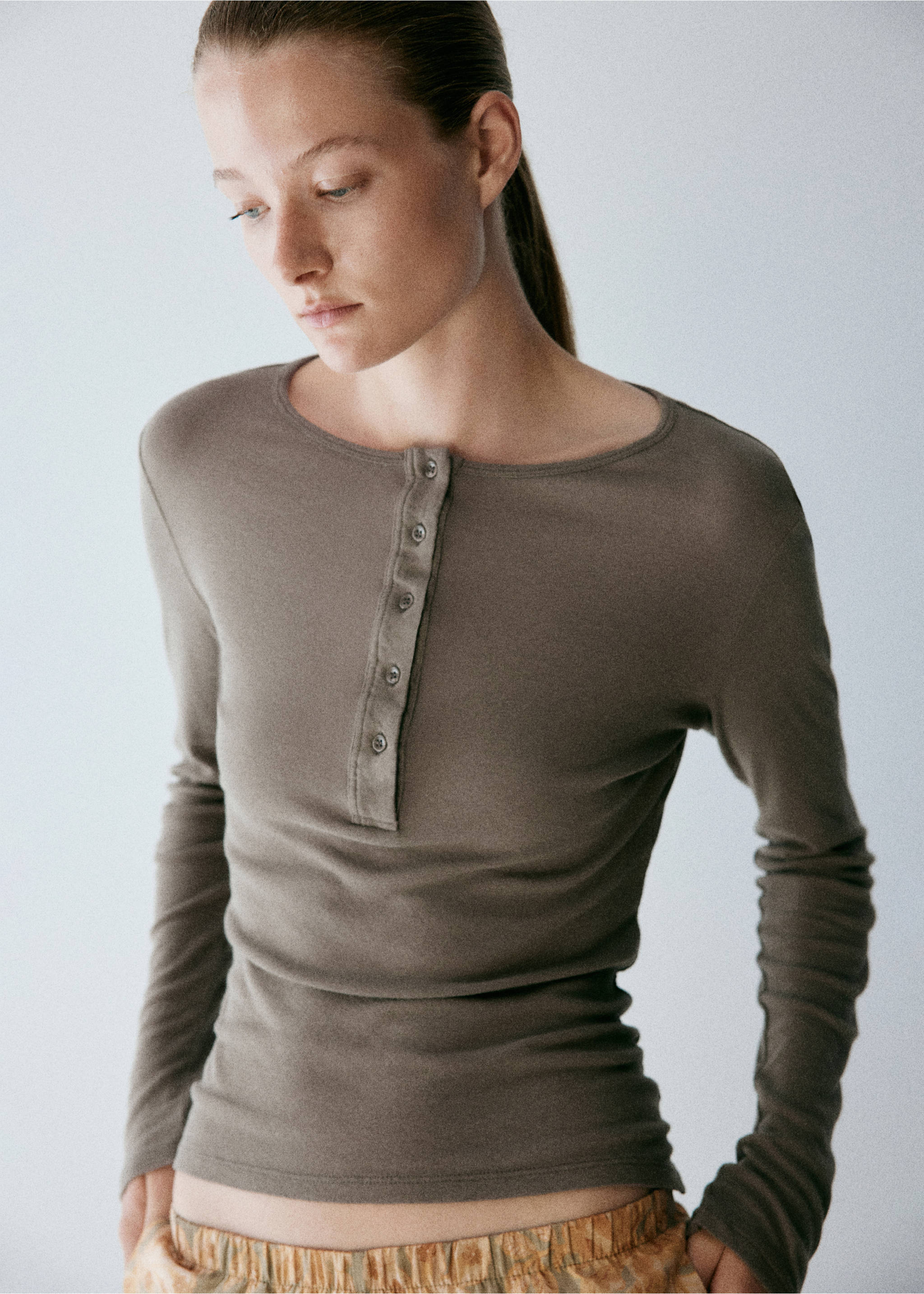 100% cotton pyjama top - Details of the article 1, Green. Ref: 37062938-00.