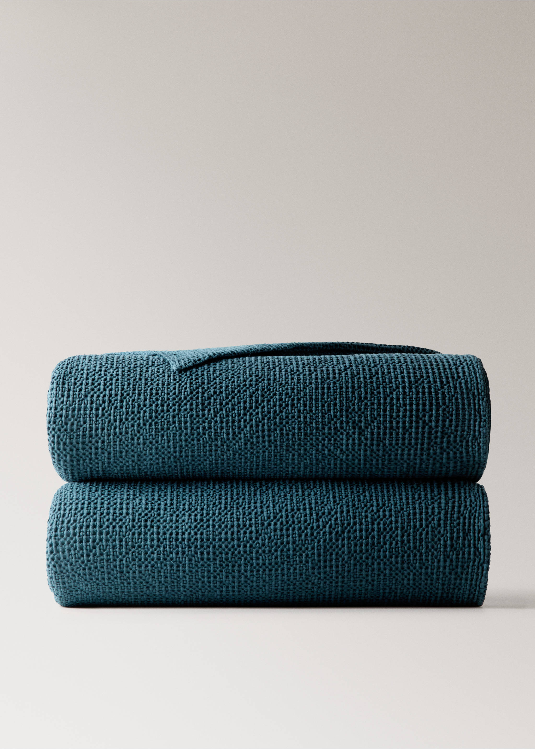 Garment dyed cotton bedspread Bed 180/200 cm - Article without model, Petrol Blue. Ref: 37062940-00.