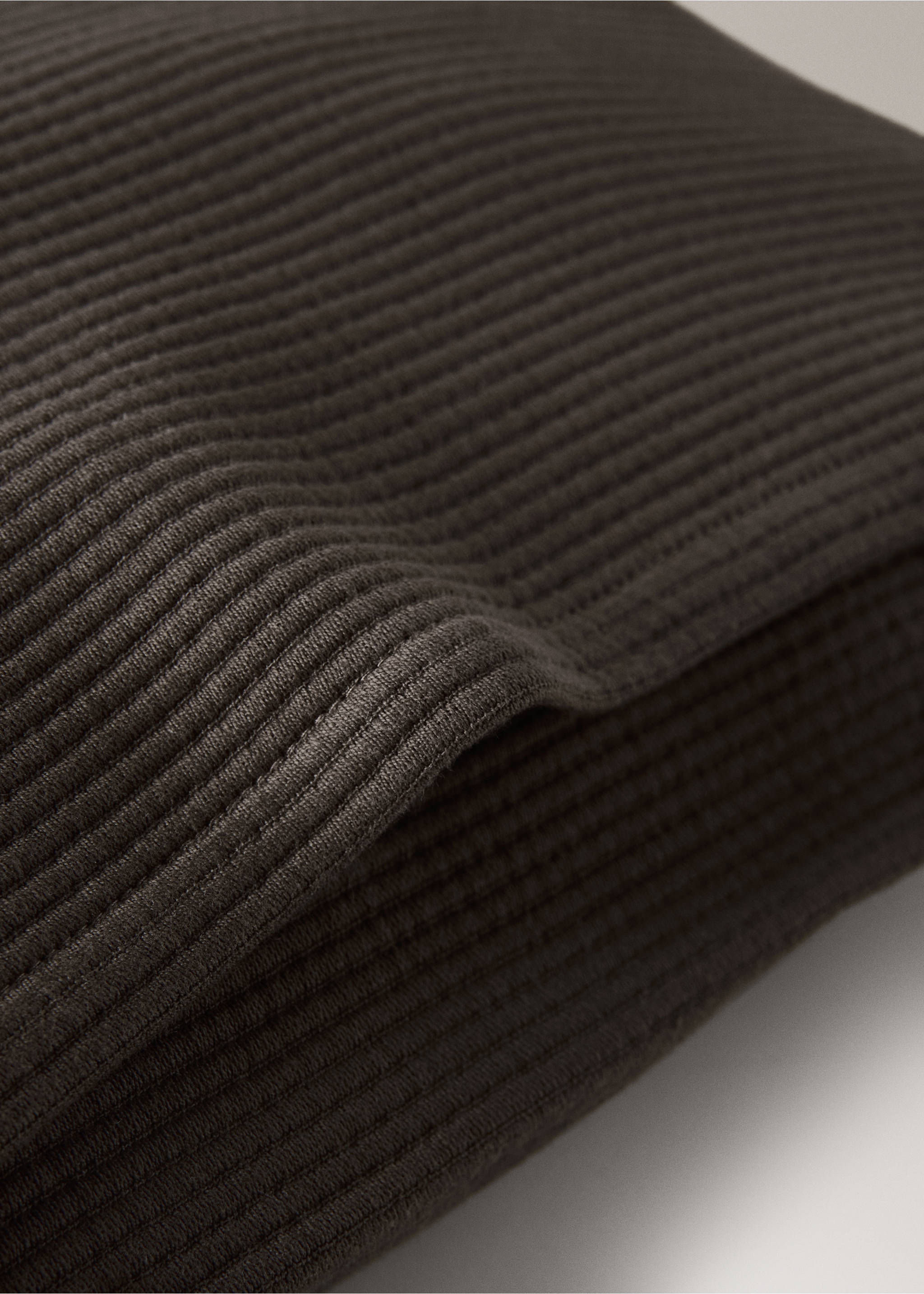 Bed cushion cas royal - Details of the article 2, Chocolate. Ref: 37062943-00.