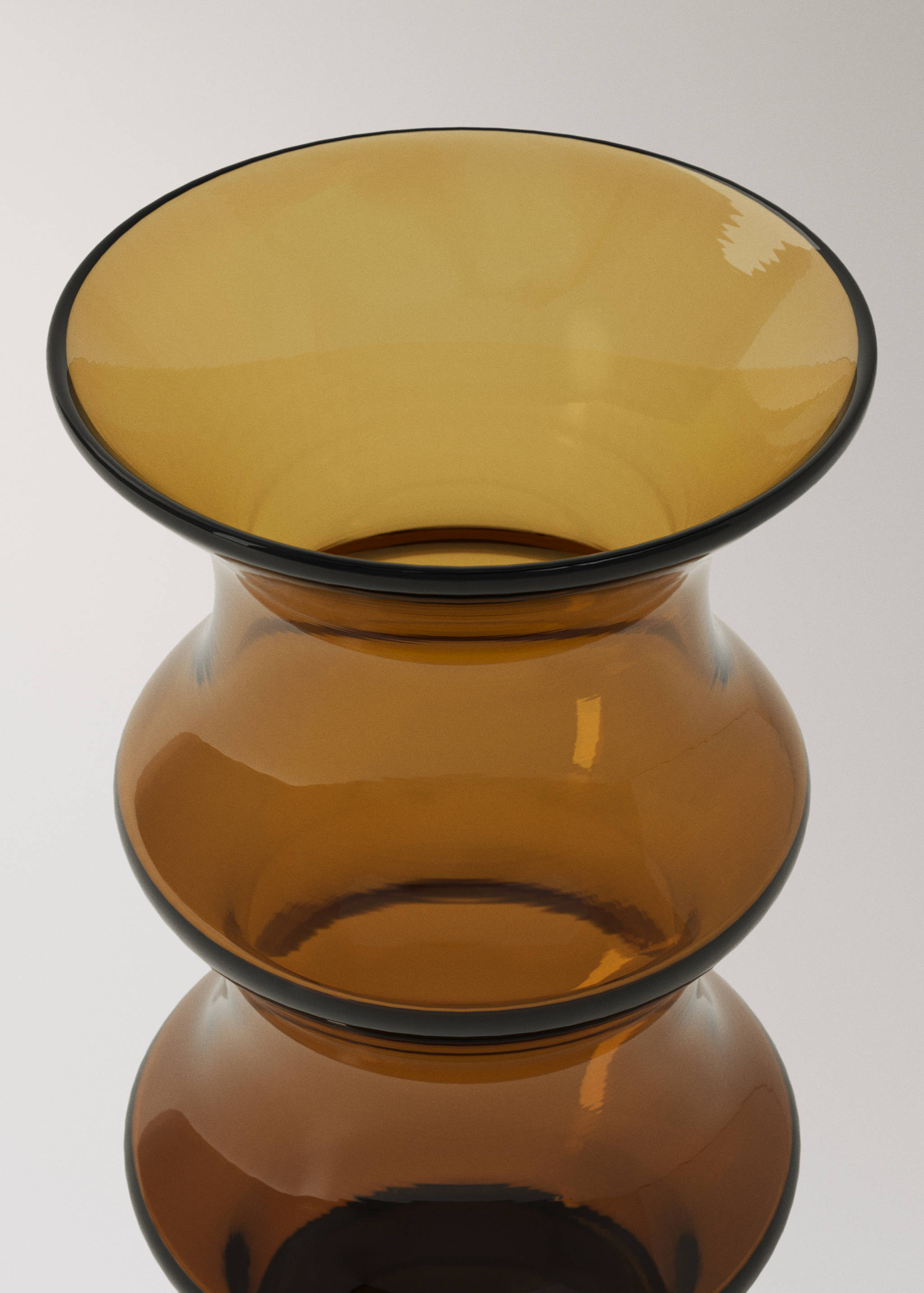 100% semi-transparent crystal vase - Details of the article 1