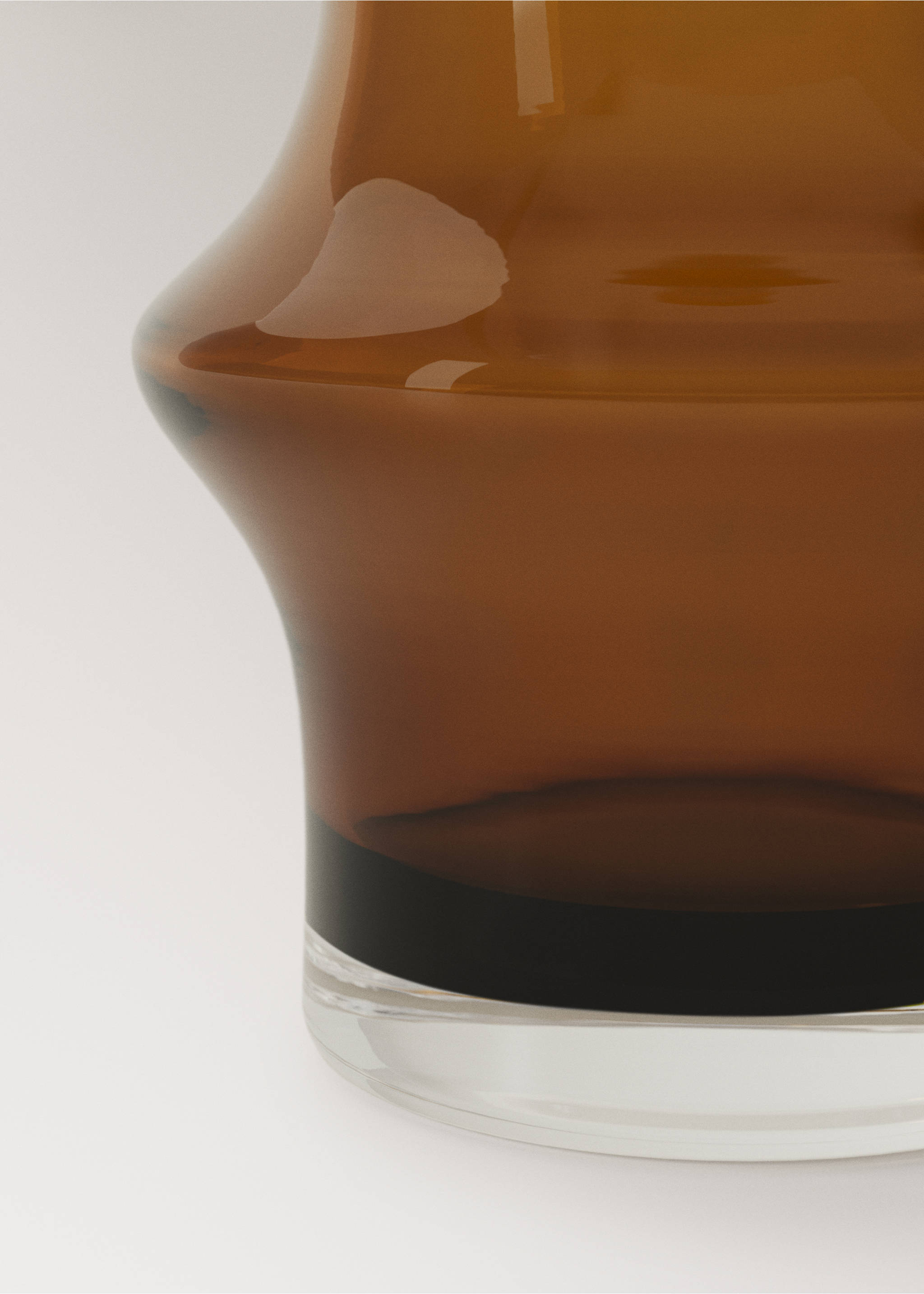 100% semi-transparent crystal vase - Details of the article 2, Russet. Ref: 37063275-00.