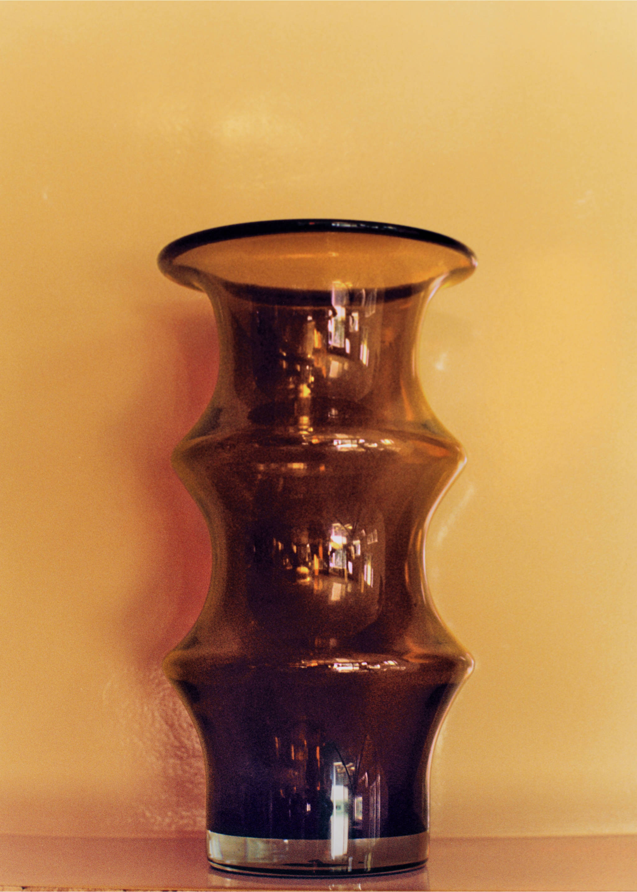 100% semi-transparent crystal vase - Details of the article 5, Russet. Ref: 37063275-00.