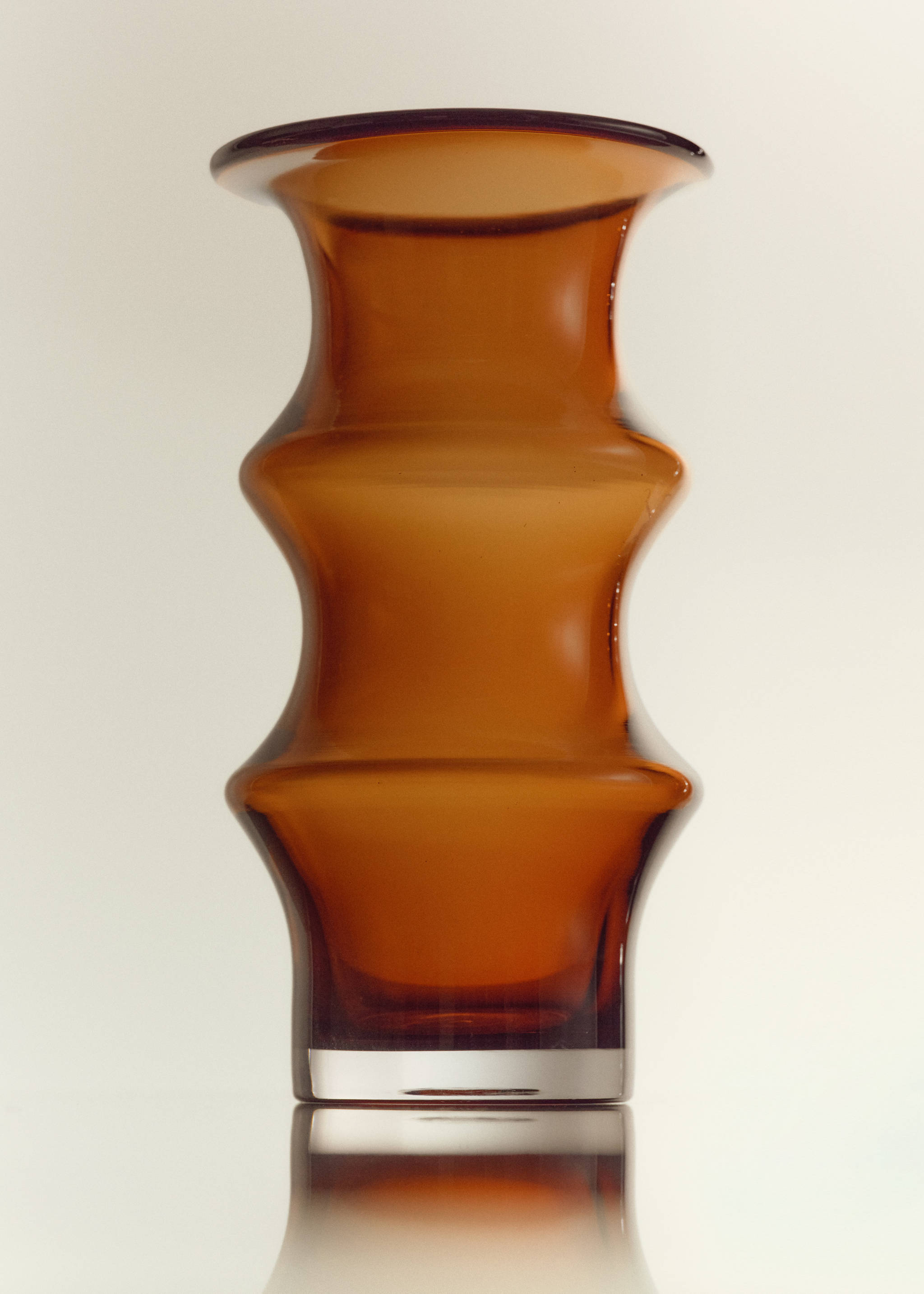 100% semi-transparent crystal vase - Details of the article 6