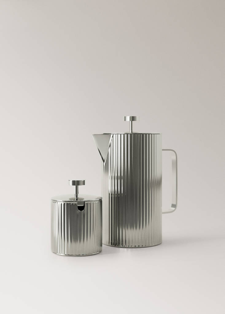 Stainless steel embossed pitcher — Silver