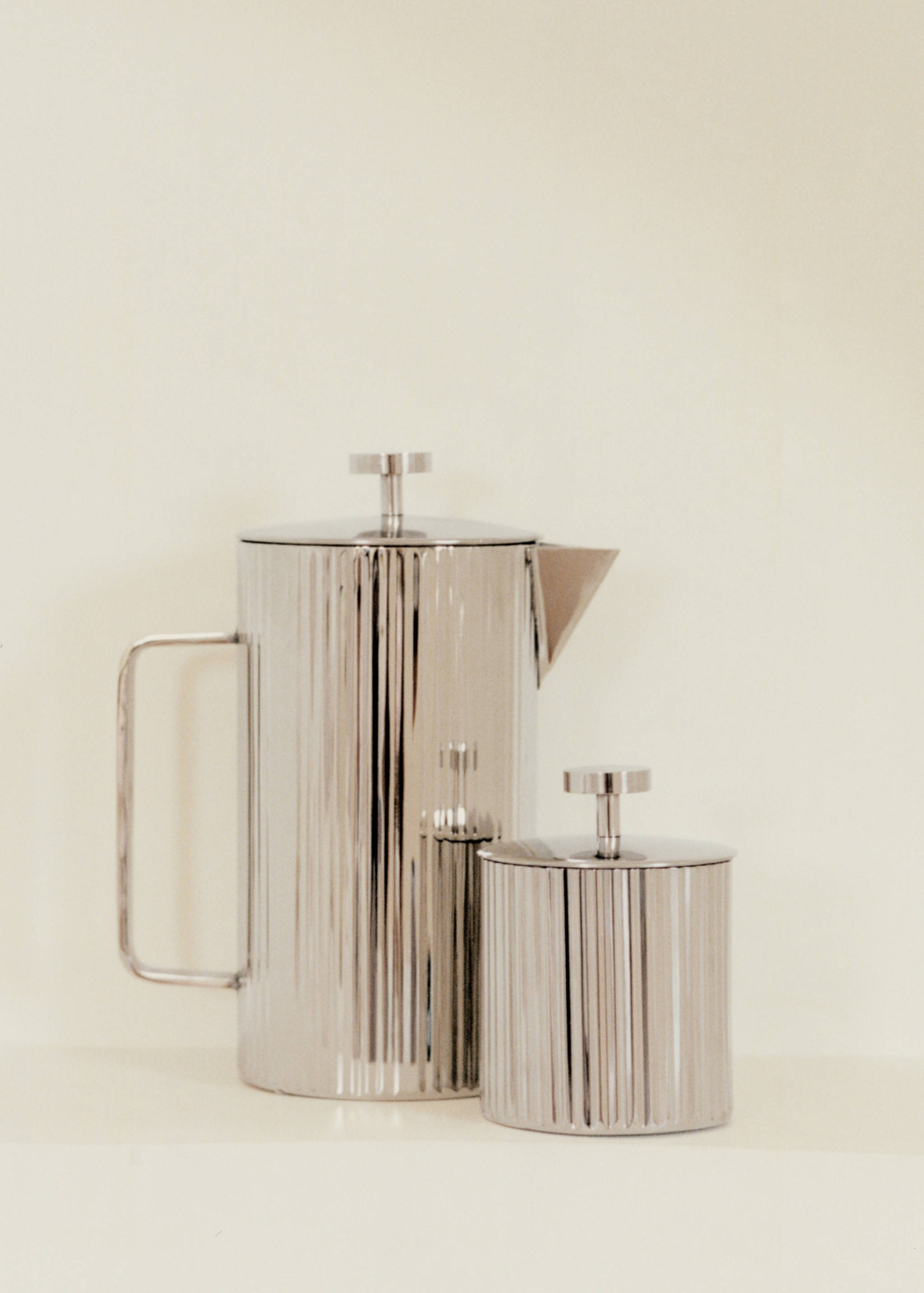 Stainless steel embossed pitcher - Details of the article 5