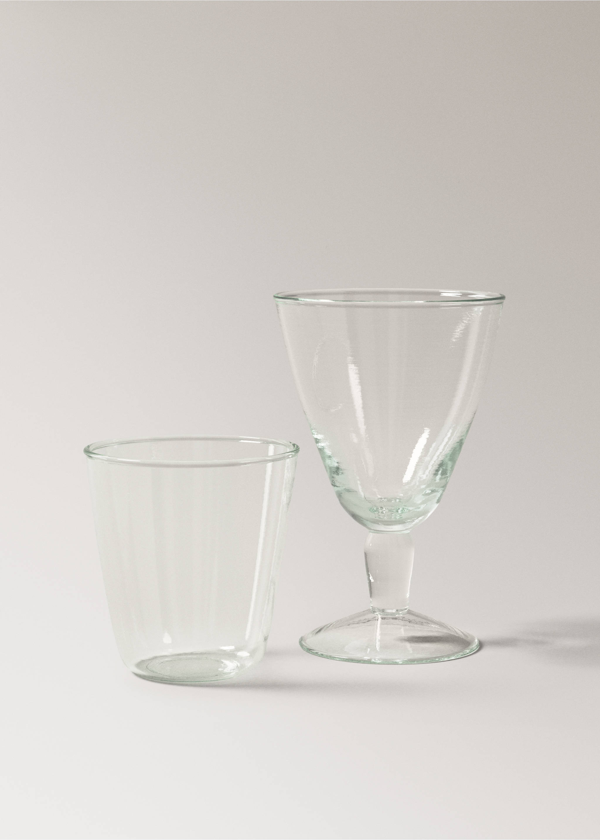 Transparent glass cup - Details of the article 3, Black. Ref: 37063297-00.