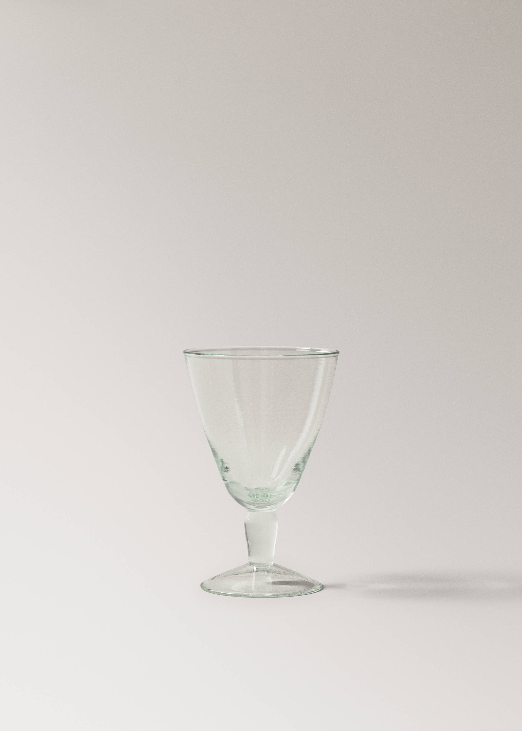 Transparent glass cup - Article without model