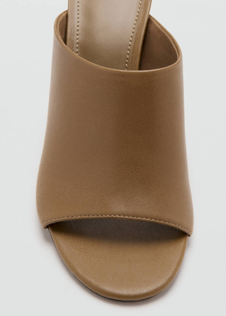 Heel leather sandals — Khaki