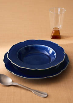 Stoneware deep plate with waves — Vibrant blue 1