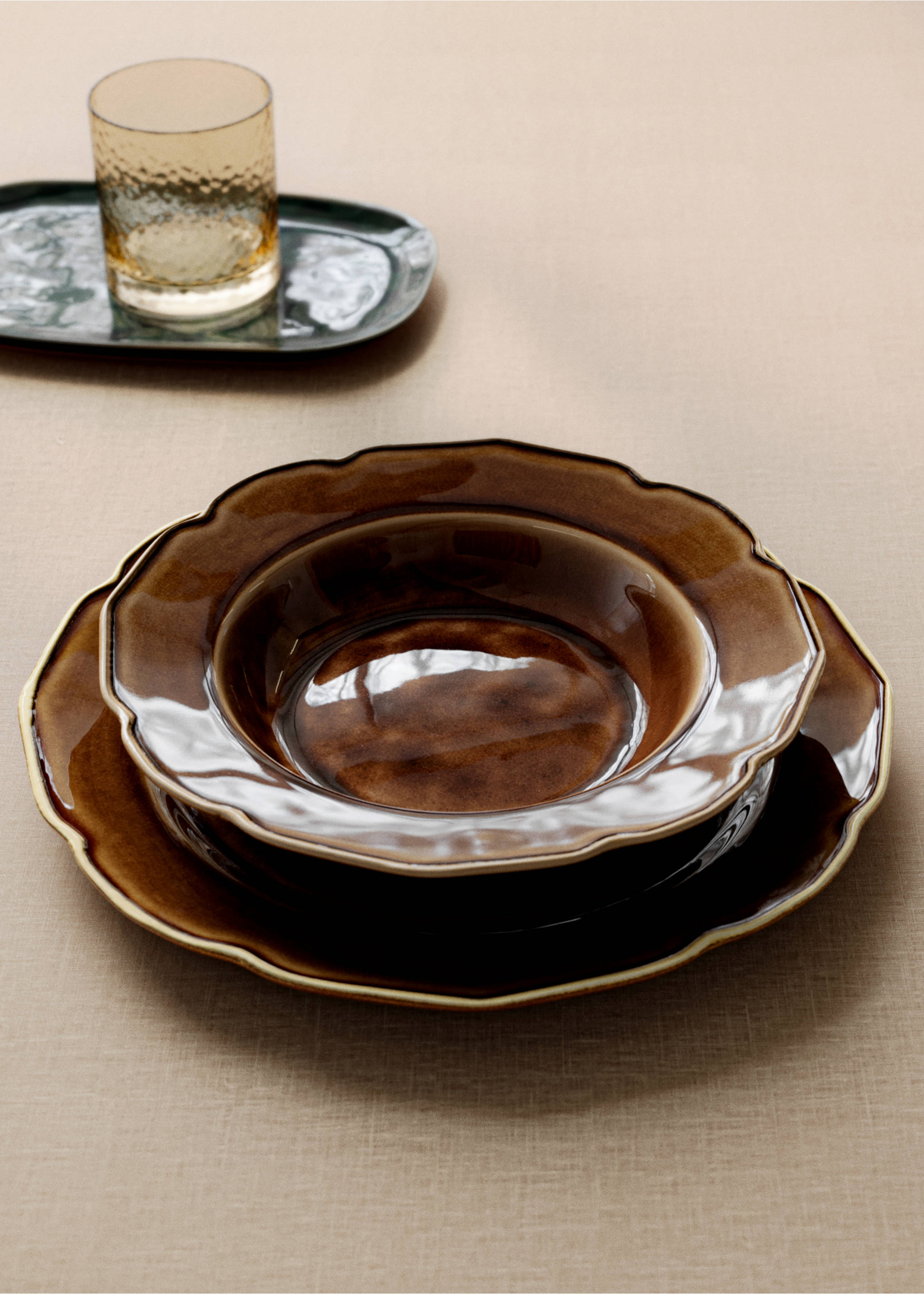 Stoneware deep plate with waves - General plane, Leather. Ref: 37063309-00.