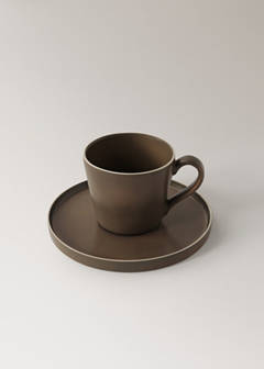 Stoneware tea cup and saucer — Chocolate 2