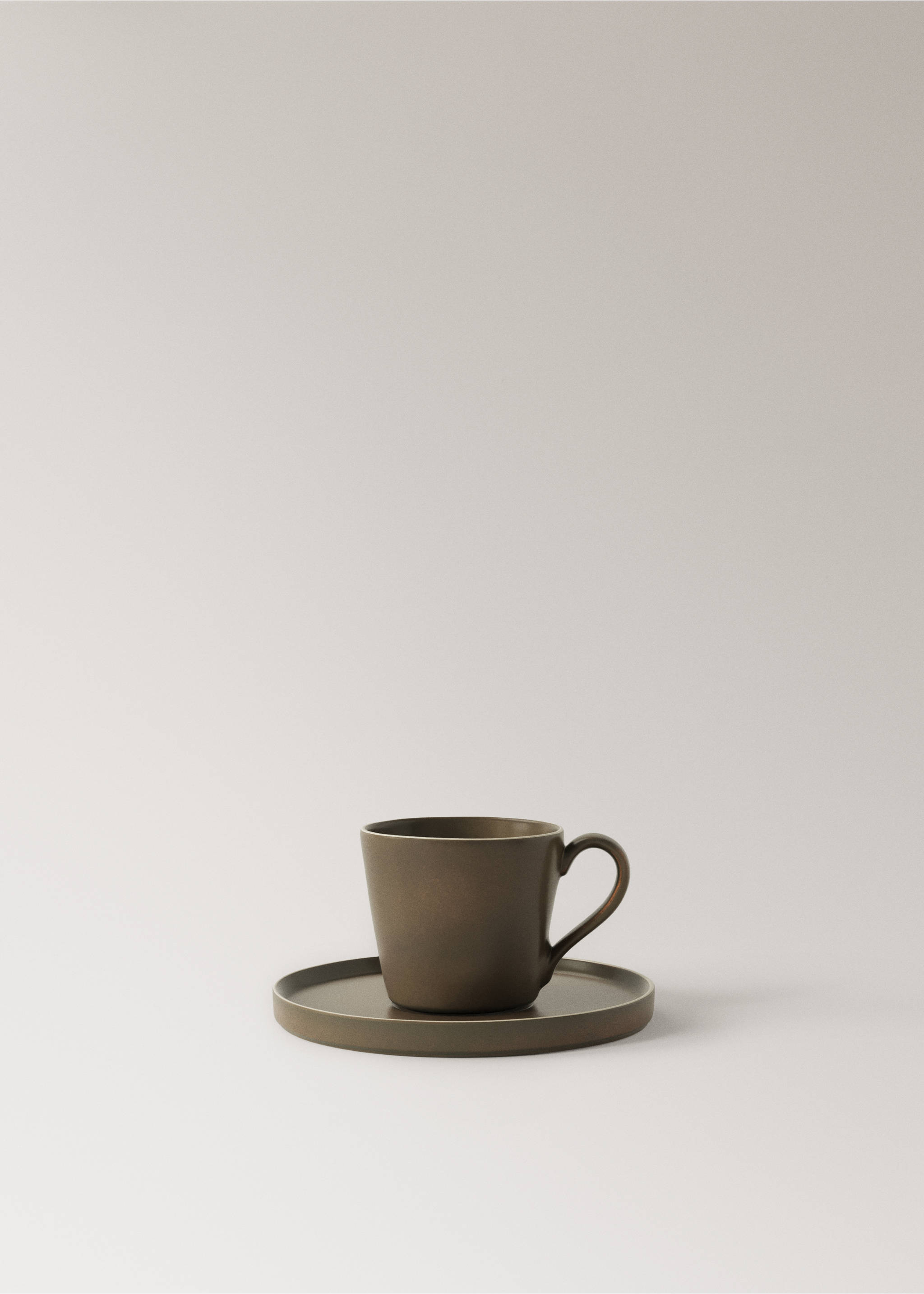 Tasse soucoupe thé en grès - Article sans modèle, Chocolat. Ref: 37063310-00.