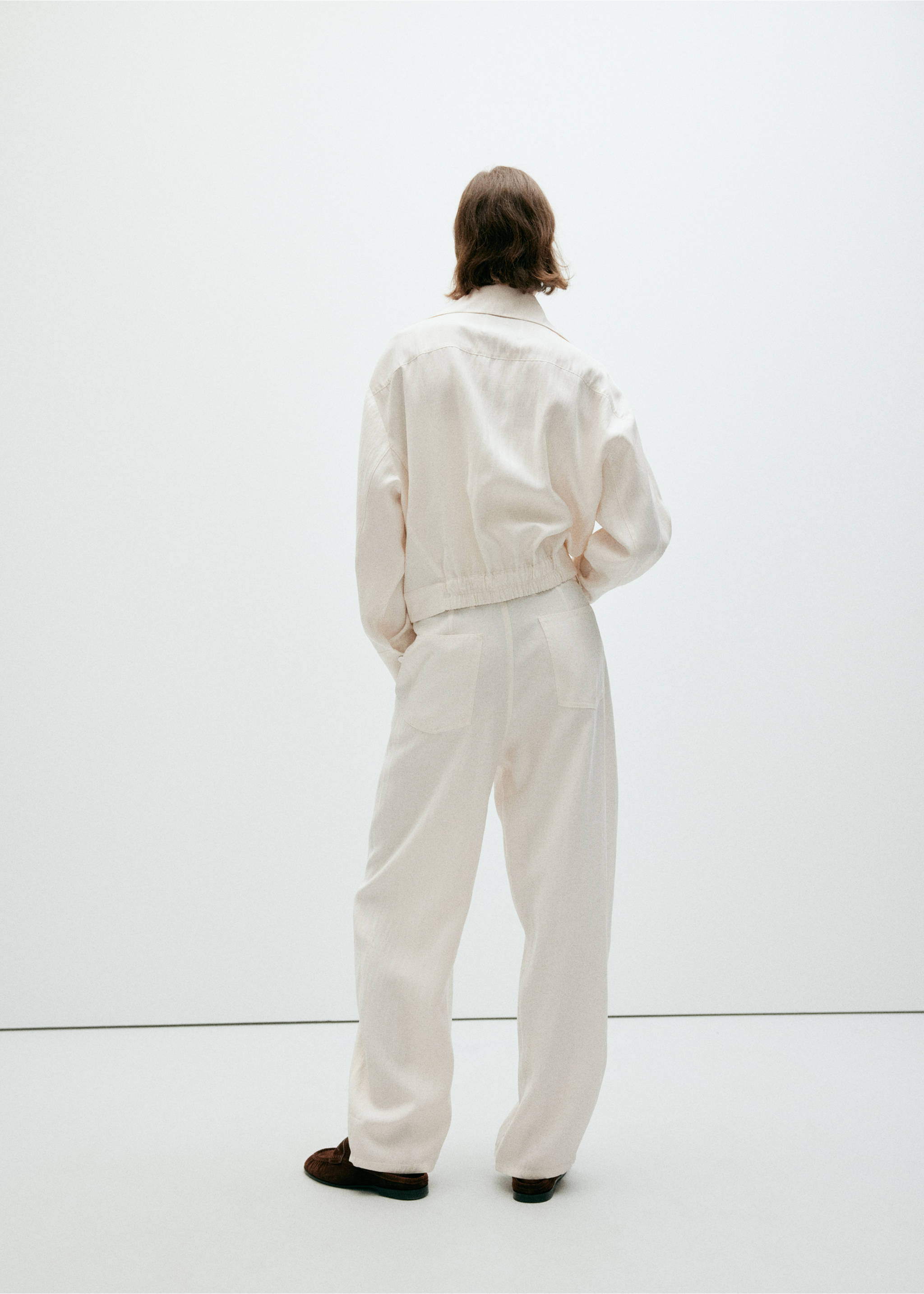 Belt straight-fit trousers - Reverse of the article, White. Ref: 37063316-00.