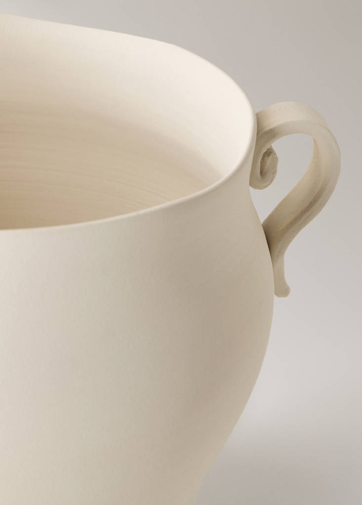 Small terracotta vase with handles — Off White