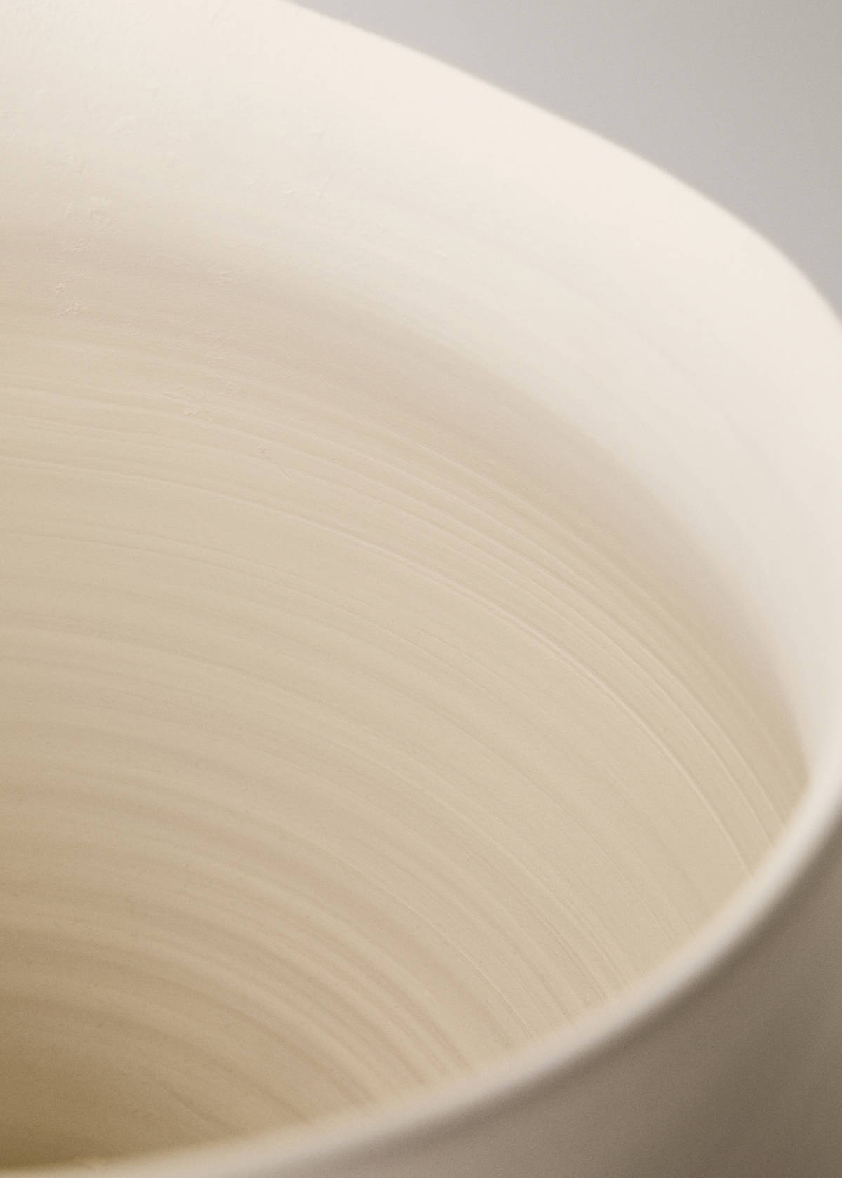 Small terracotta vase with handles — Off White