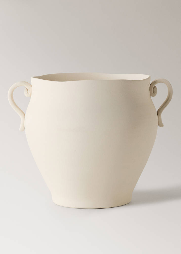 Small terracotta vase with handles — Off White