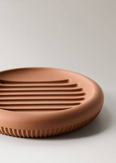 Striped resin soap dish — Ochre 3