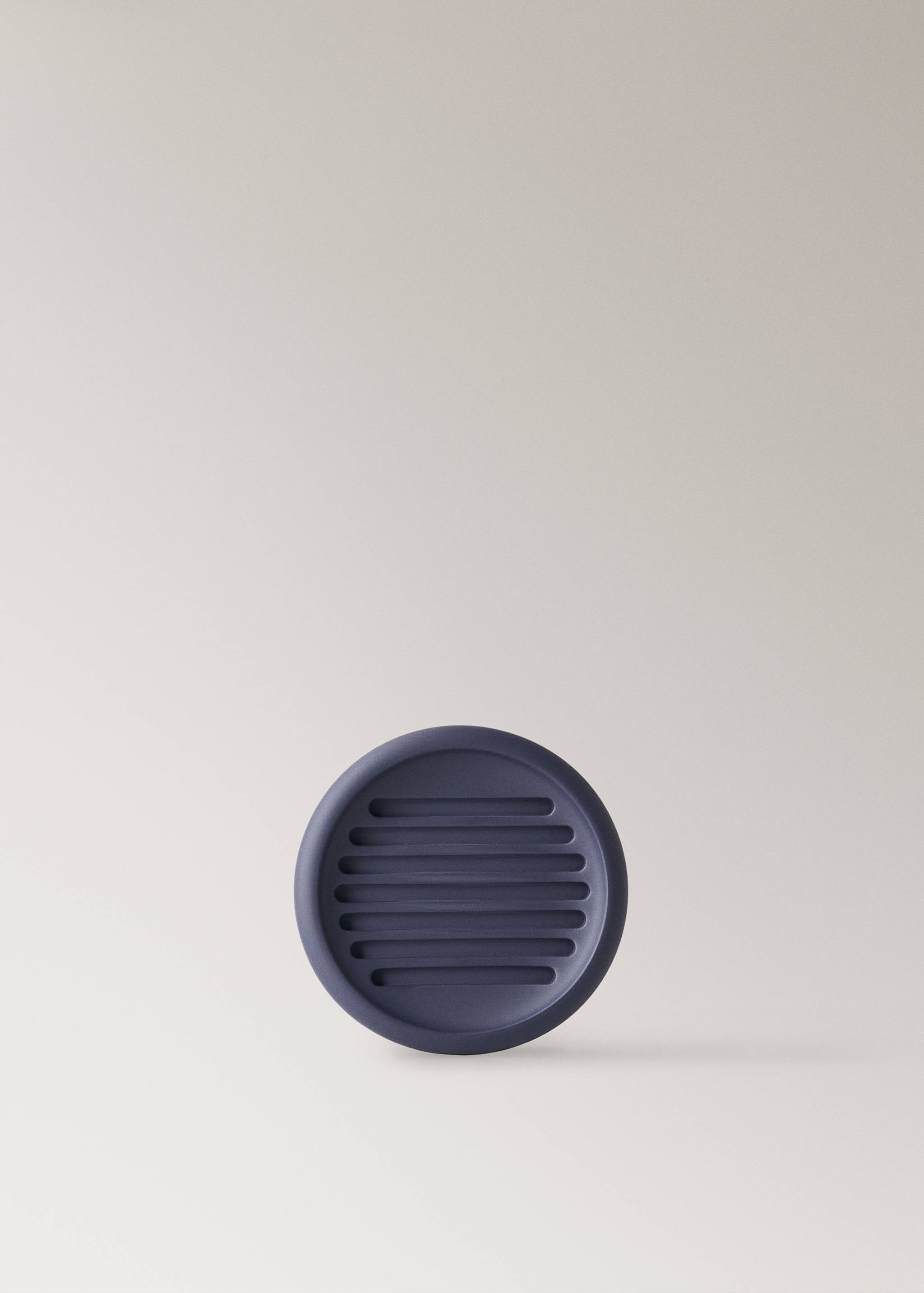 Striped resin soap dish - Article without model
