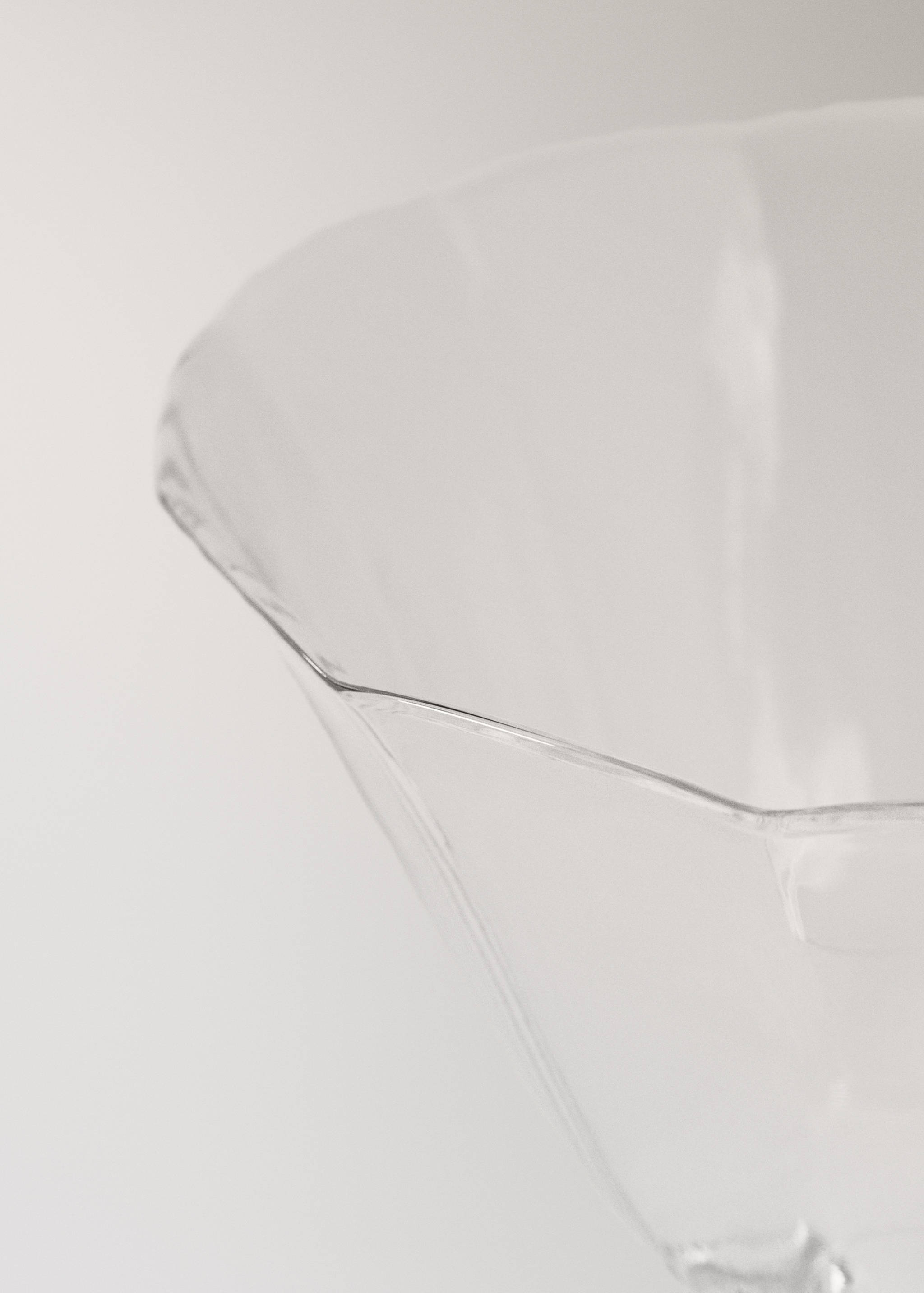 Borosilicate glass with a wavy shape - Details of the article 2