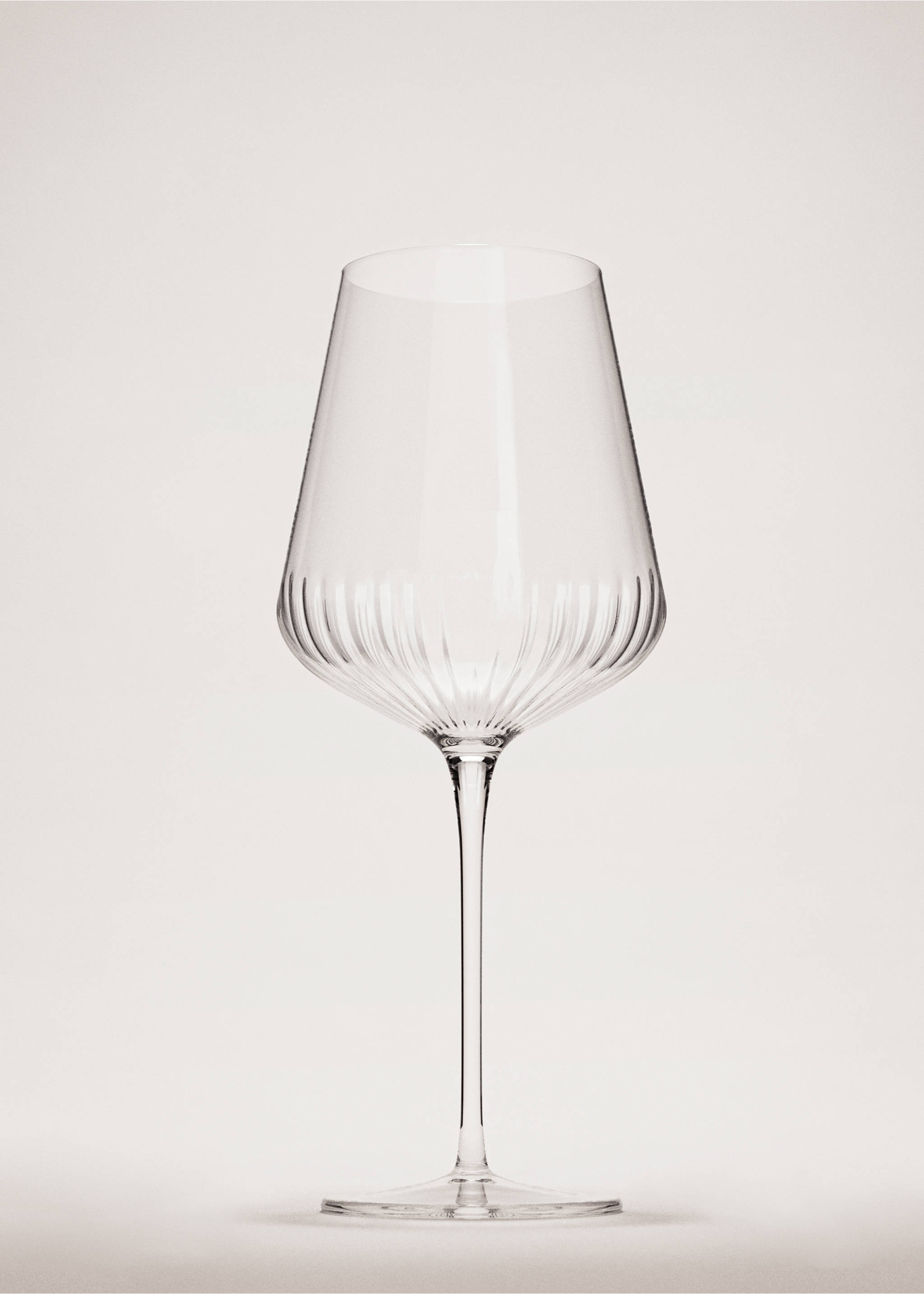 Embossed glass goblet - General plane, Ice Grey. Ref: 37063865-00.